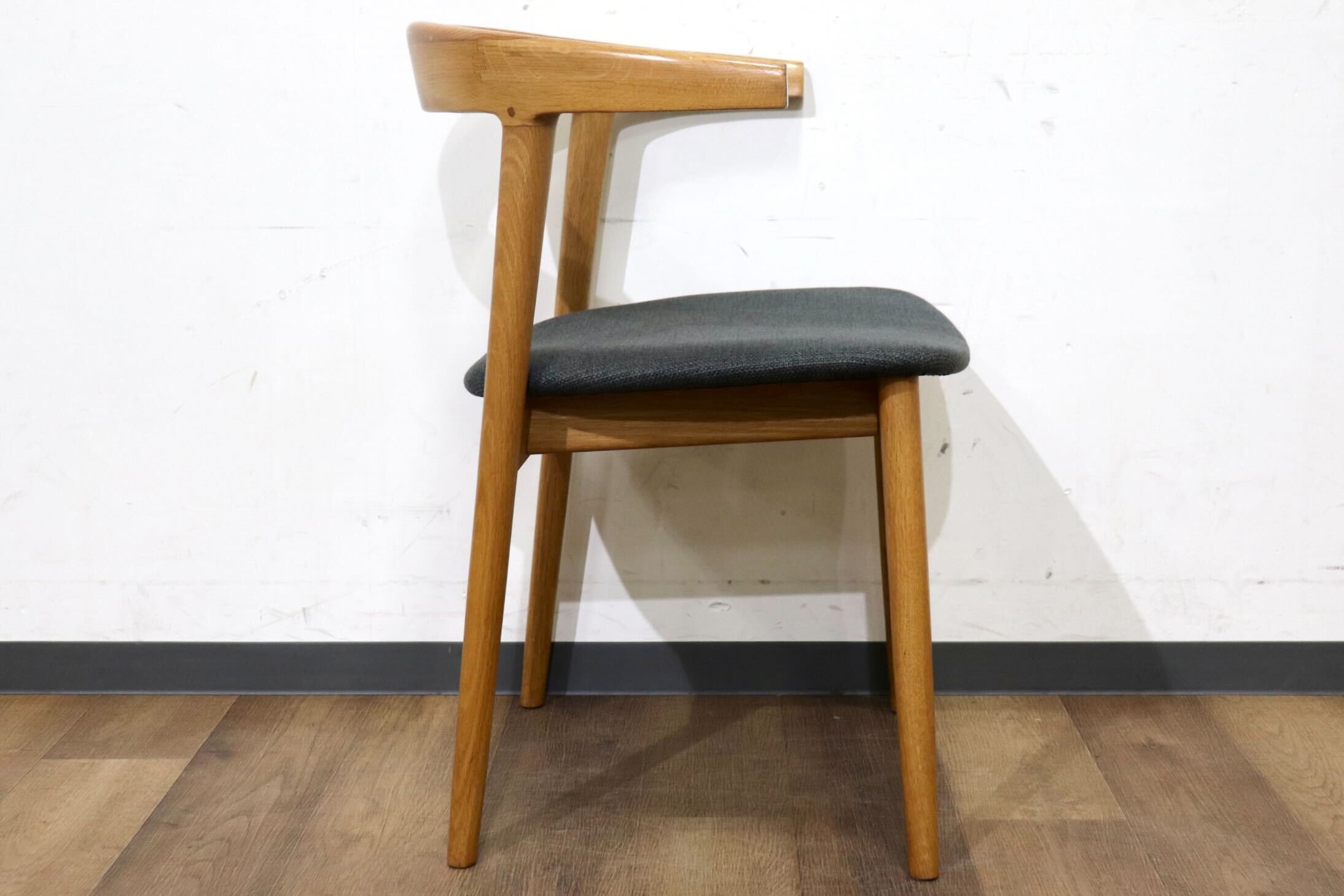 GMHN275F○北欧スタイル ダイニングチェア アームチェア 食卓椅子 椅子 チェア シンプル ナチュラル グレー オーク材 モダン 検) TOMOSU