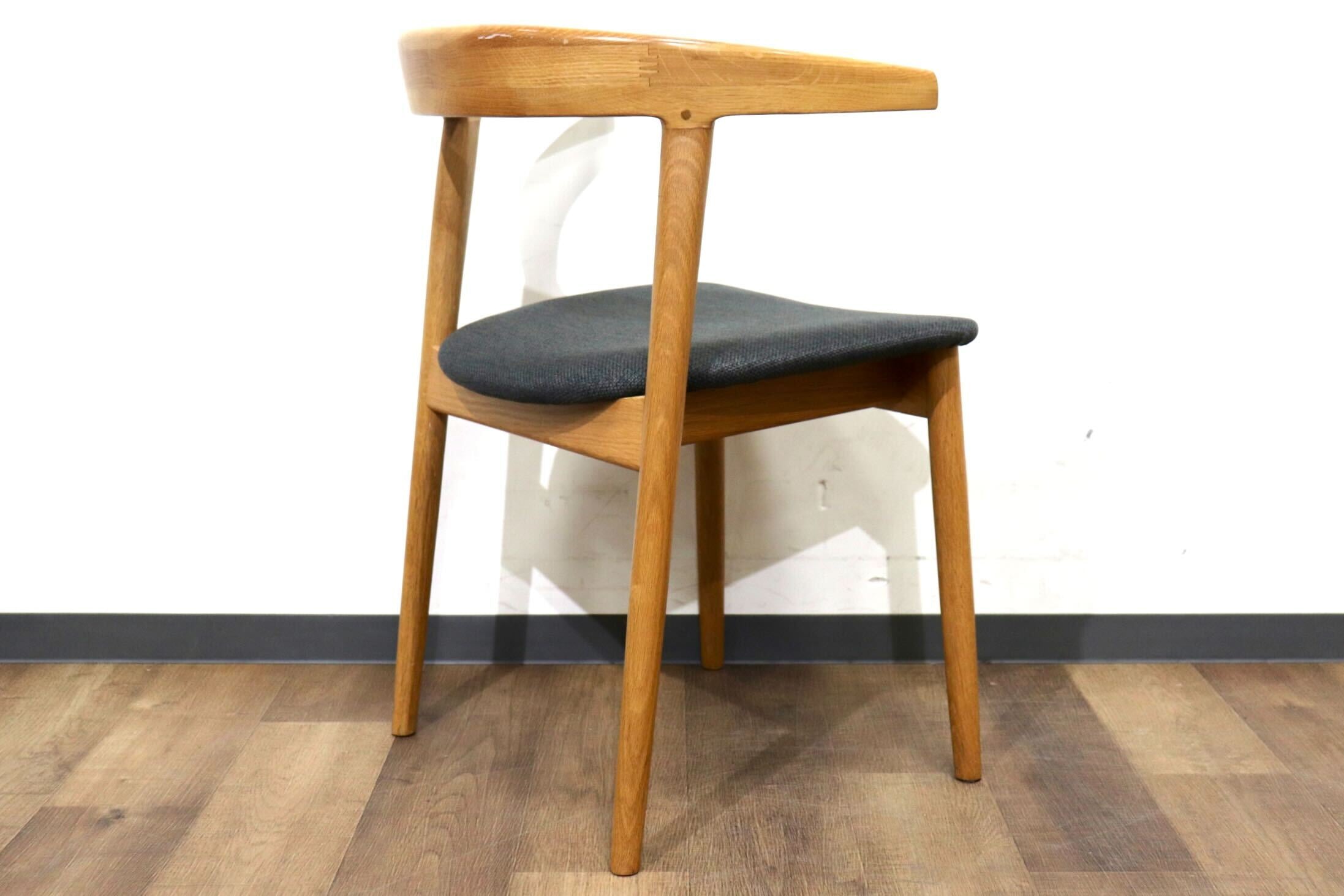 GMHN275F○北欧スタイル ダイニングチェア アームチェア 食卓椅子 椅子 チェア シンプル ナチュラル グレー オーク材 モダン 検) TOMOSU