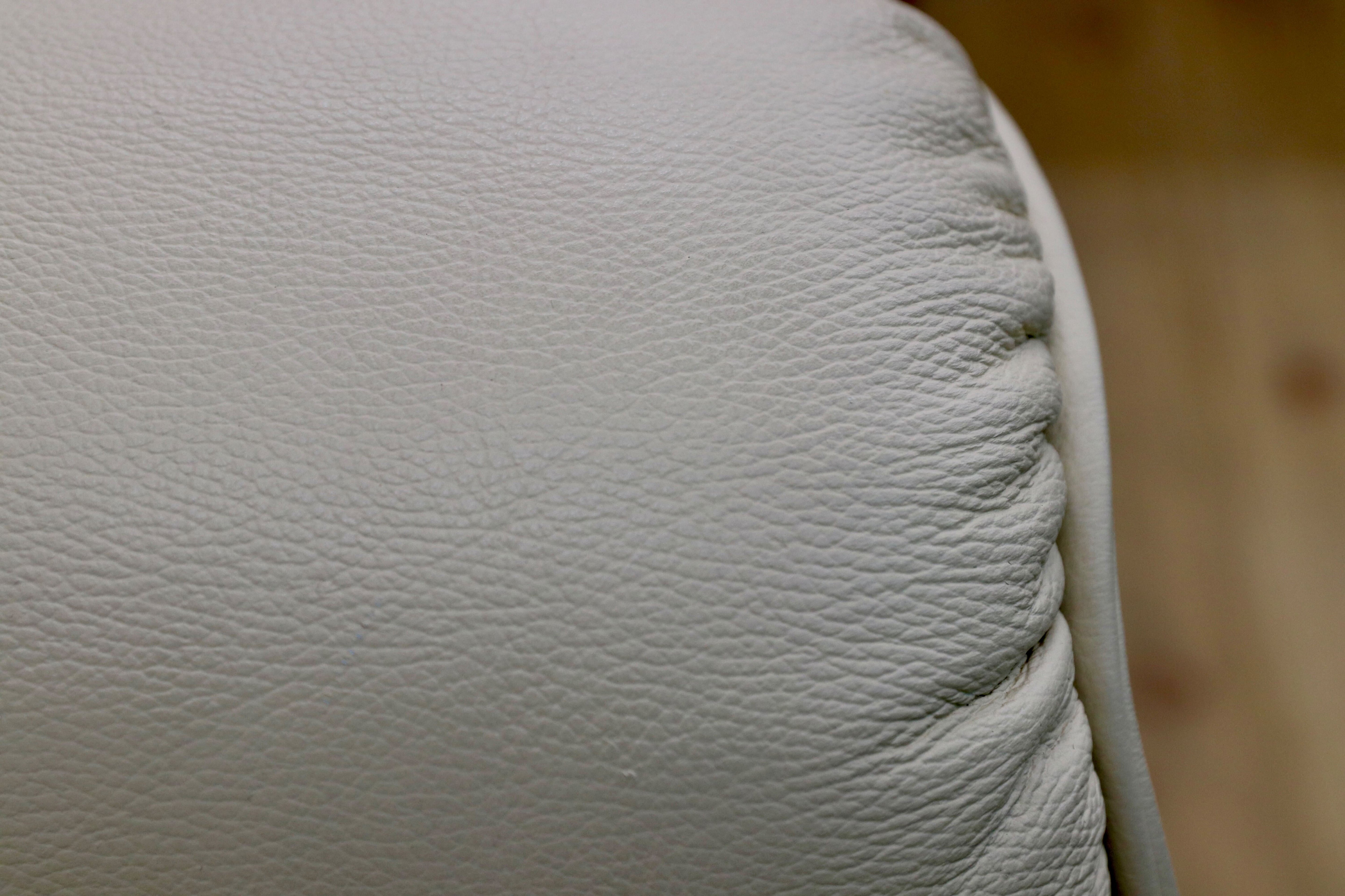 GMIS308○冨士ファニチア / FUJI FURNITURE 1人掛けソファ シングルソファ 本革 クリーム色 回転チェア ラウンジチェア リクライニング