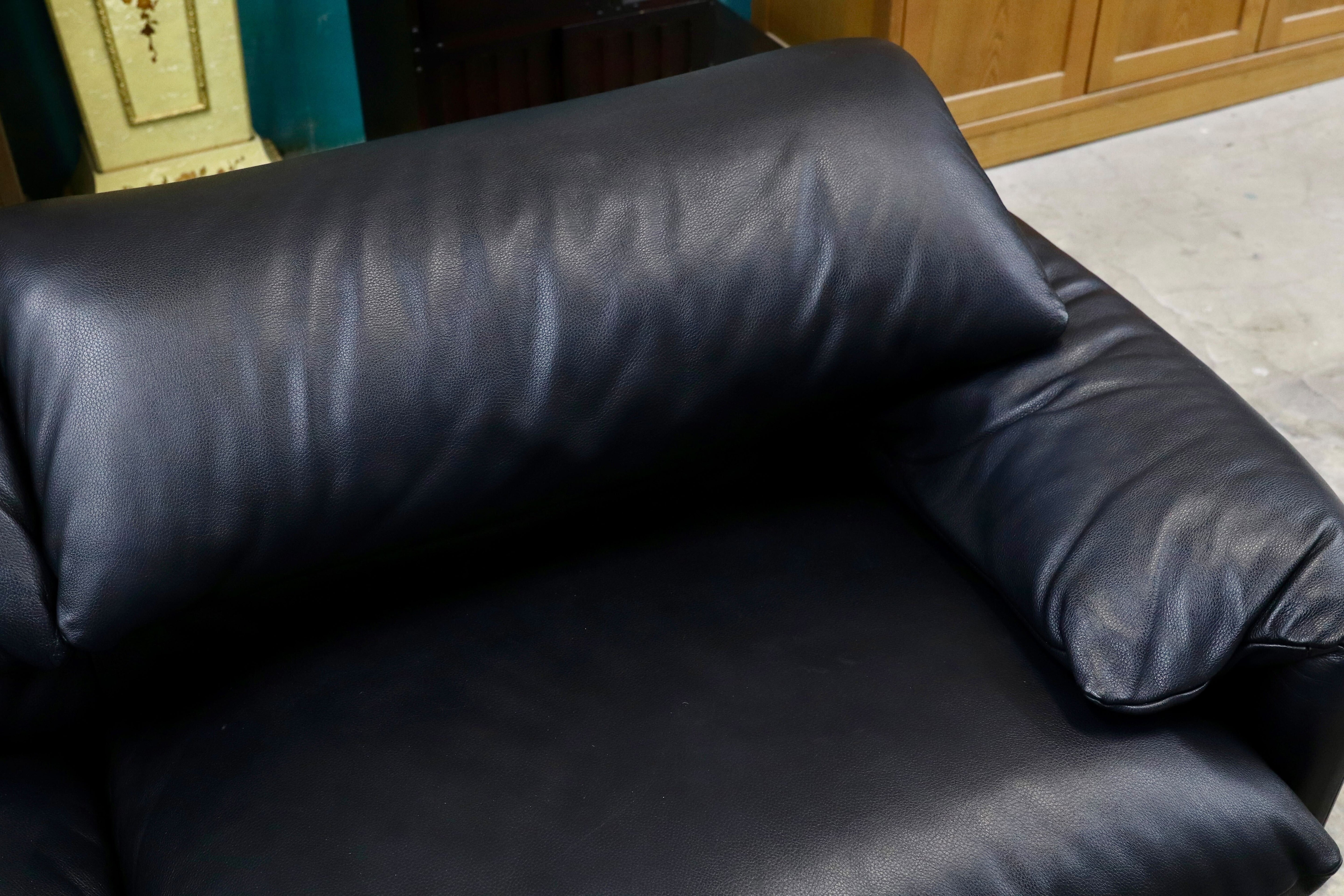 GMIK601○Cassina / カッシーナ MARALUNGA マラルンガ 3人掛けワイド トリプルソファ ヴィコ・マジストレッティ オットマンセット 約344万