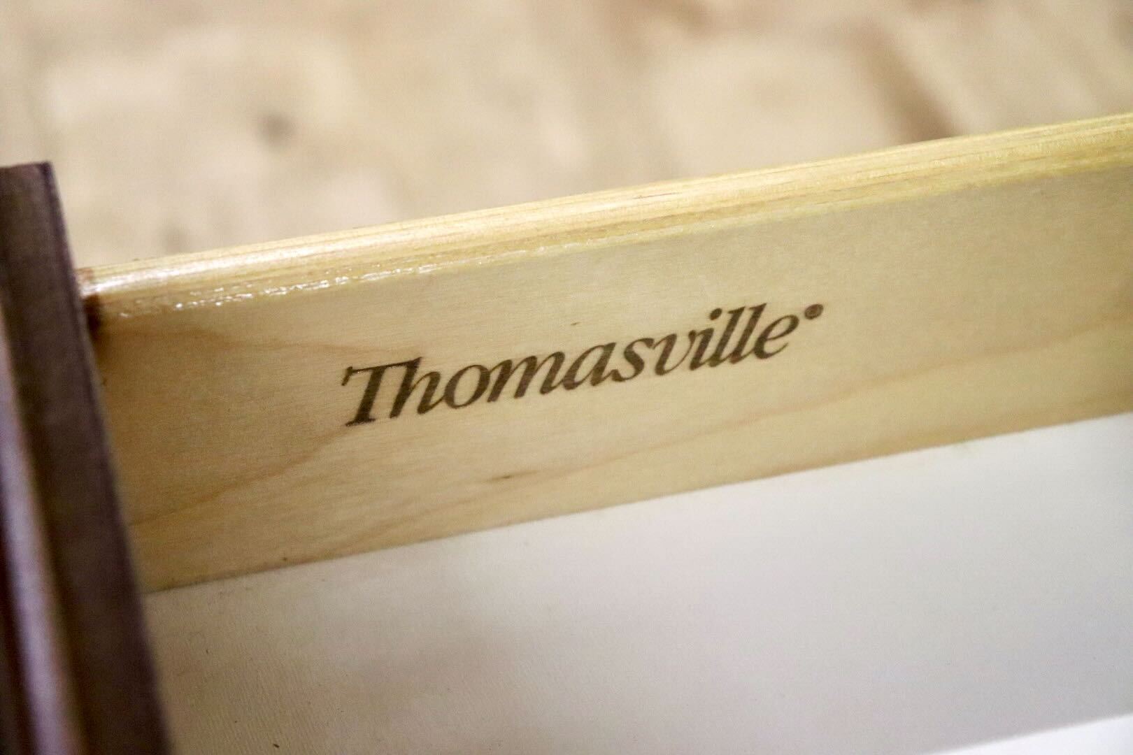 GMHS180D○Thomasville / トーマスビル ナイトテーブル エンドテーブル サイドテーブル 米軍放出家具 アンティーク ヴィンテージ