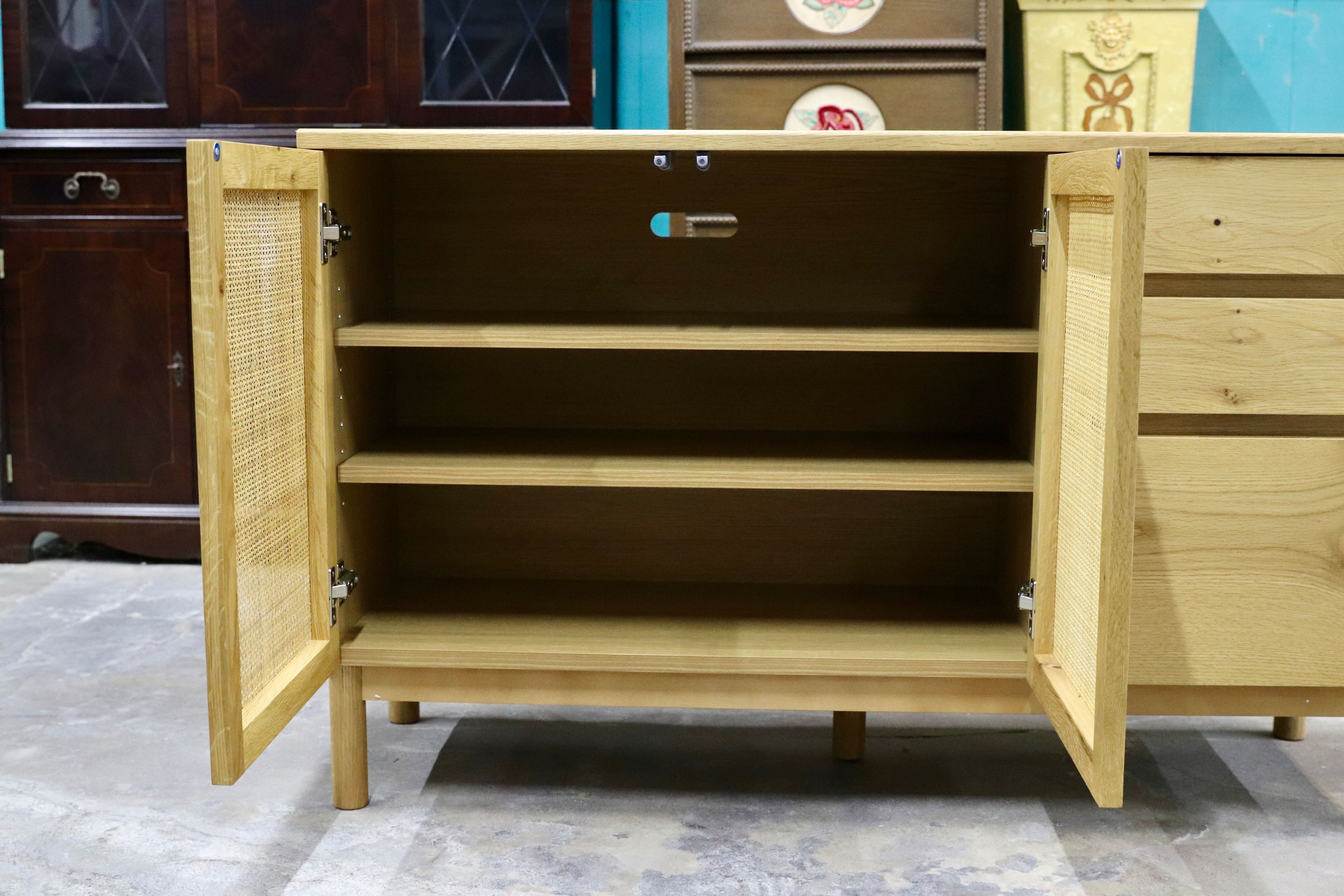 GMIK605○unico / ウニコ REVE(リヴェ) キャビネット サイドボード リビングボード オーク材 定価約9.1万 モデルルーム展示品