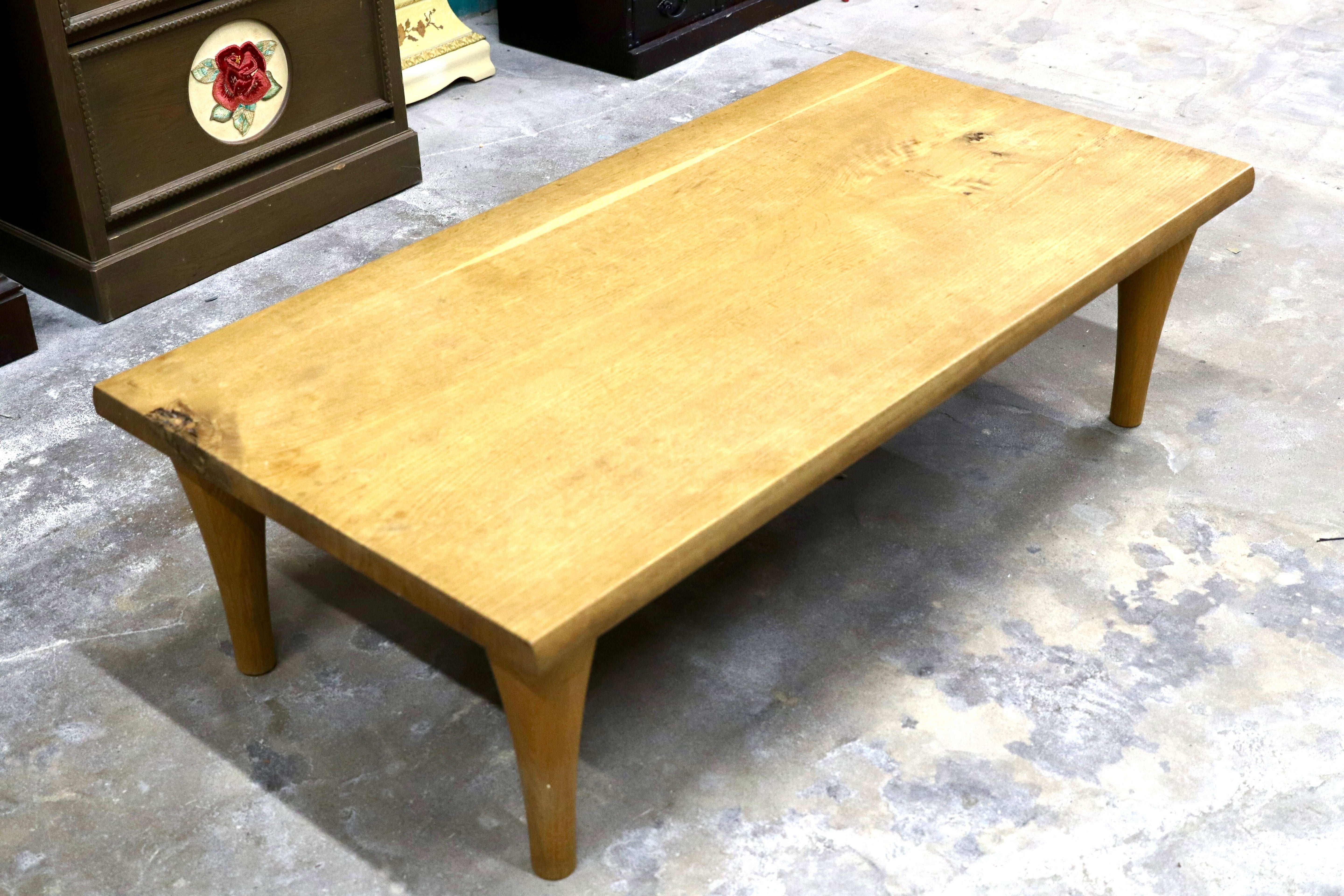 GMIK612○飛騨産業 / HIDA 森のことば センターテーブル リビングテーブル 応接机 オーク無垢材 節入り 佐々木敏光 定価17.7万