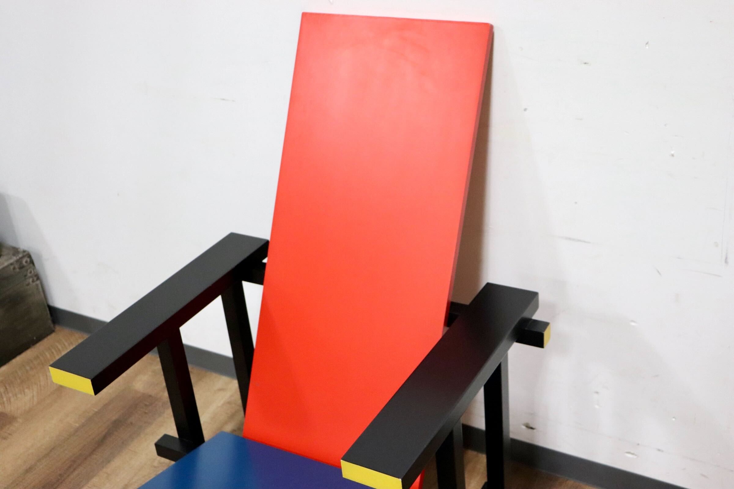 GMHK562○RED AND BLUE ラウンジチェア アームチェア リプロダクト GERRIT THOMAS RIETVELD へーリット・トーマス・リートフェルト 展示品