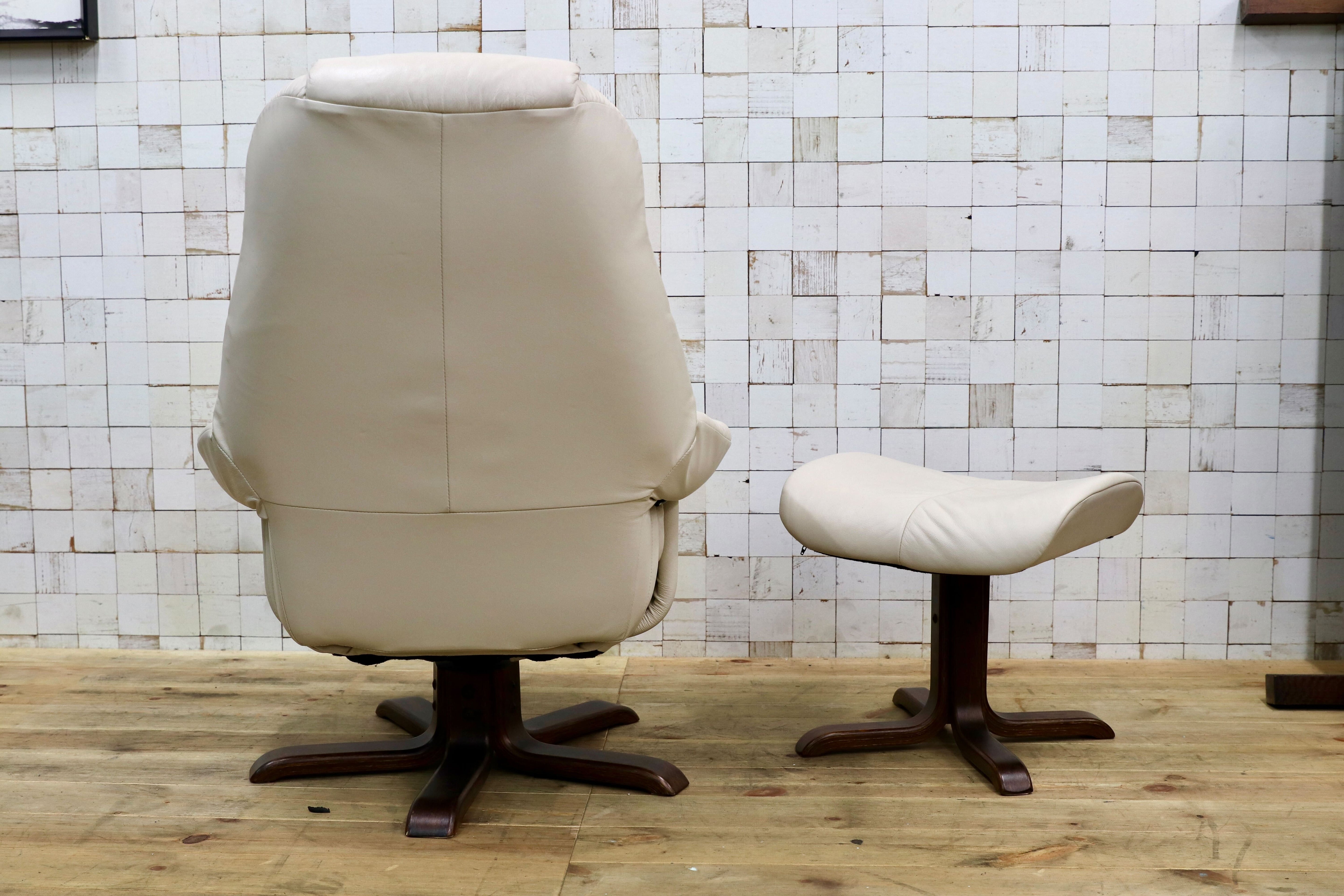 GMIK590○Hjellegjerde / イエリアーダ リクライニングチェア パーソナルチェア 回転椅子 オットマン レザー ノルウェー 北欧家具