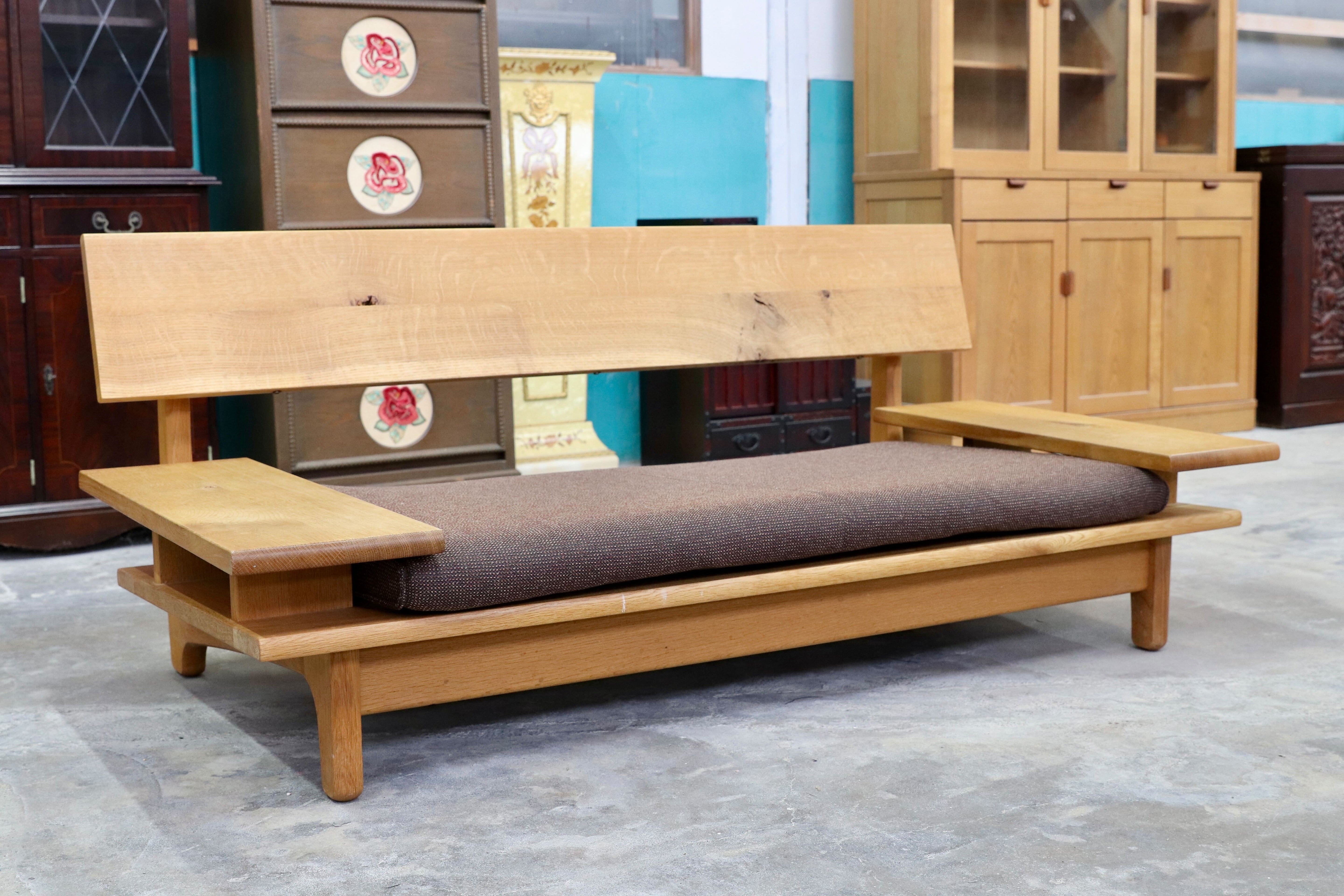 GMIK612B○飛騨産業 / HIDA キツツキ 森のとこば 2人掛けソファ ラブソファ オーク無垢材 長椅子 IDC大塚家具 節入り 約33万