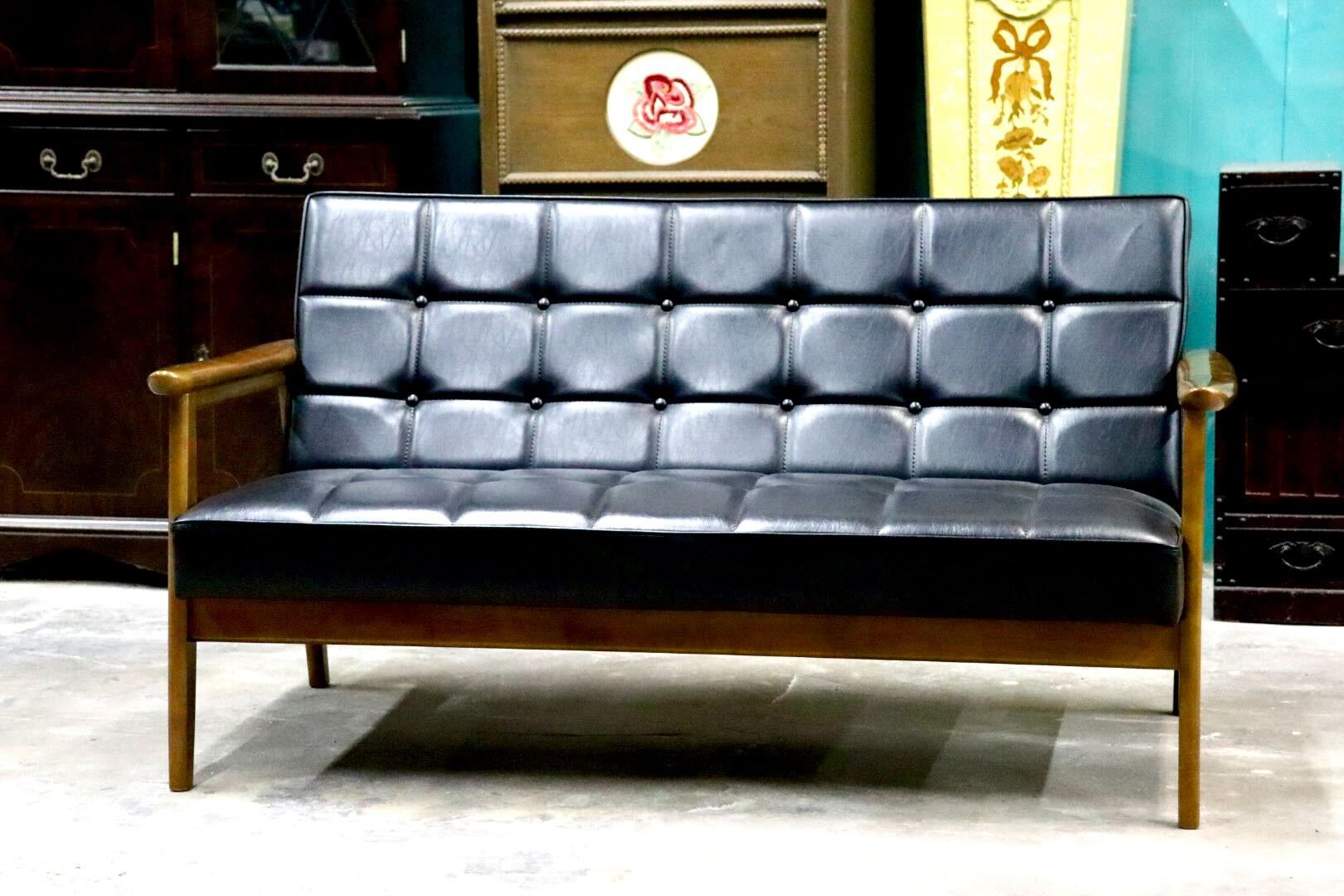 GMIK650A○カリモク60 Kチェア 2人掛けソファ ラブソファ 長椅子 2シーター 合皮 スタンダードブラック 国産家具 展示品