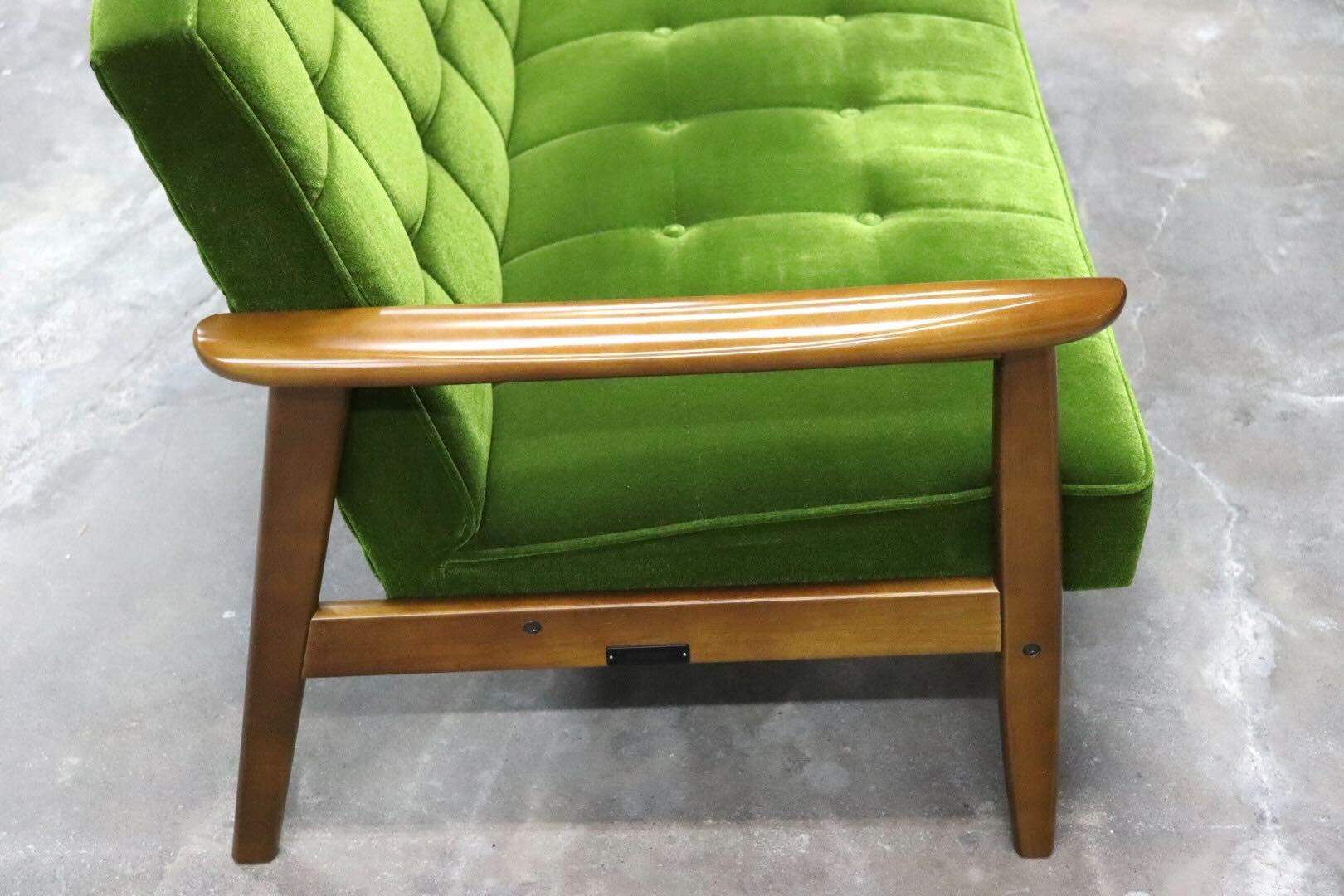 GMIK676○カリモク60 Kチェア 2人掛けソファ ラブソファ 長椅子 2シーター ファブリック モケットグリーン オットマンセット 展示品