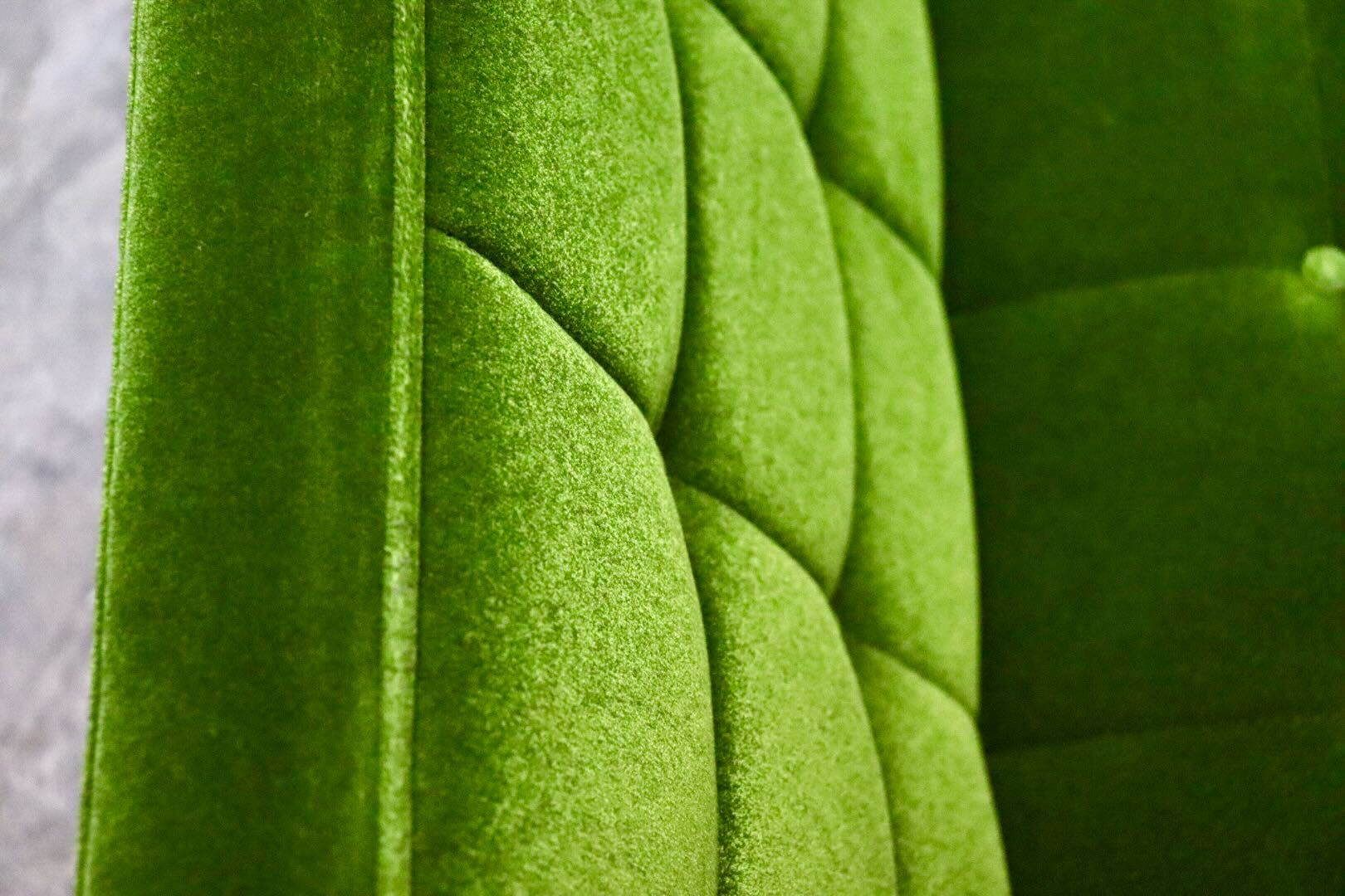 GMIK676○カリモク60 Kチェア 2人掛けソファ ラブソファ 長椅子 2シーター ファブリック モケットグリーン オットマンセット 展示品