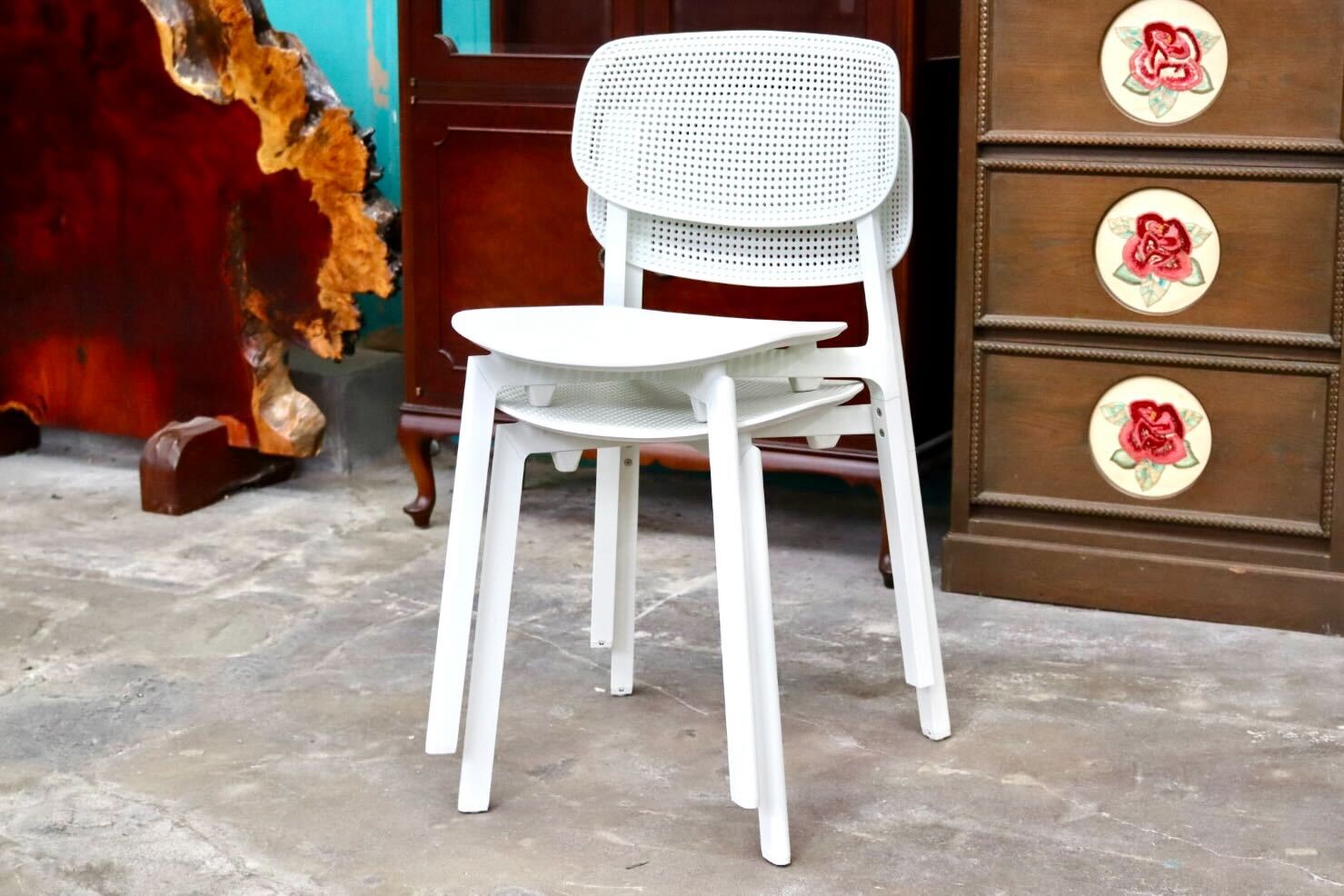 GMIS275G○KRISTALIA / クリスタリア COLANDER ダイニングチェア 椅子 2脚セット スタッキング モダン イタリア 白 展示品 定価約10万