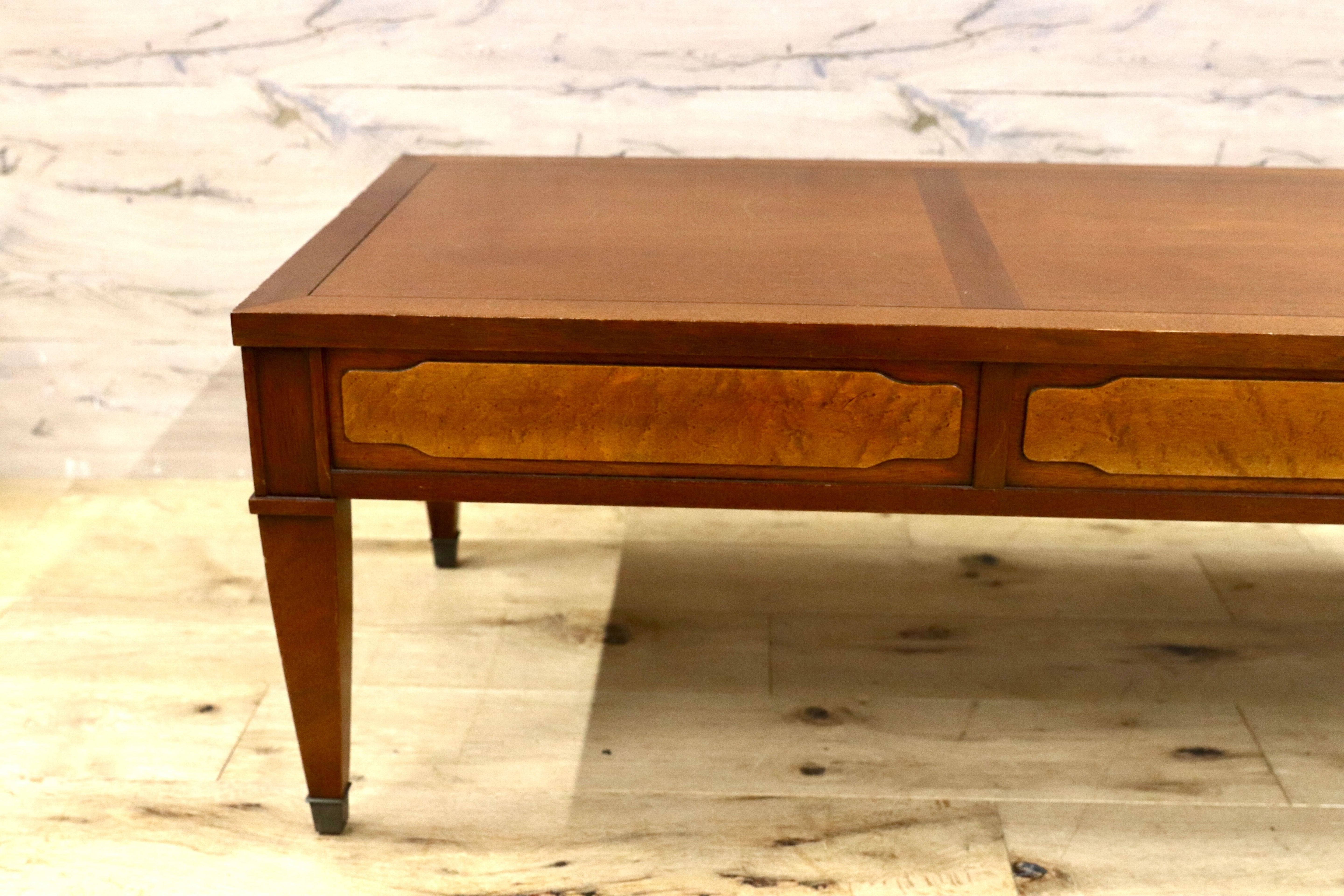 GMIS335○DREXEL HERITAGE / ドレクセルヘリテイジ トライユン カクテルテーブル センターテーブル リビングテーブル クラシック