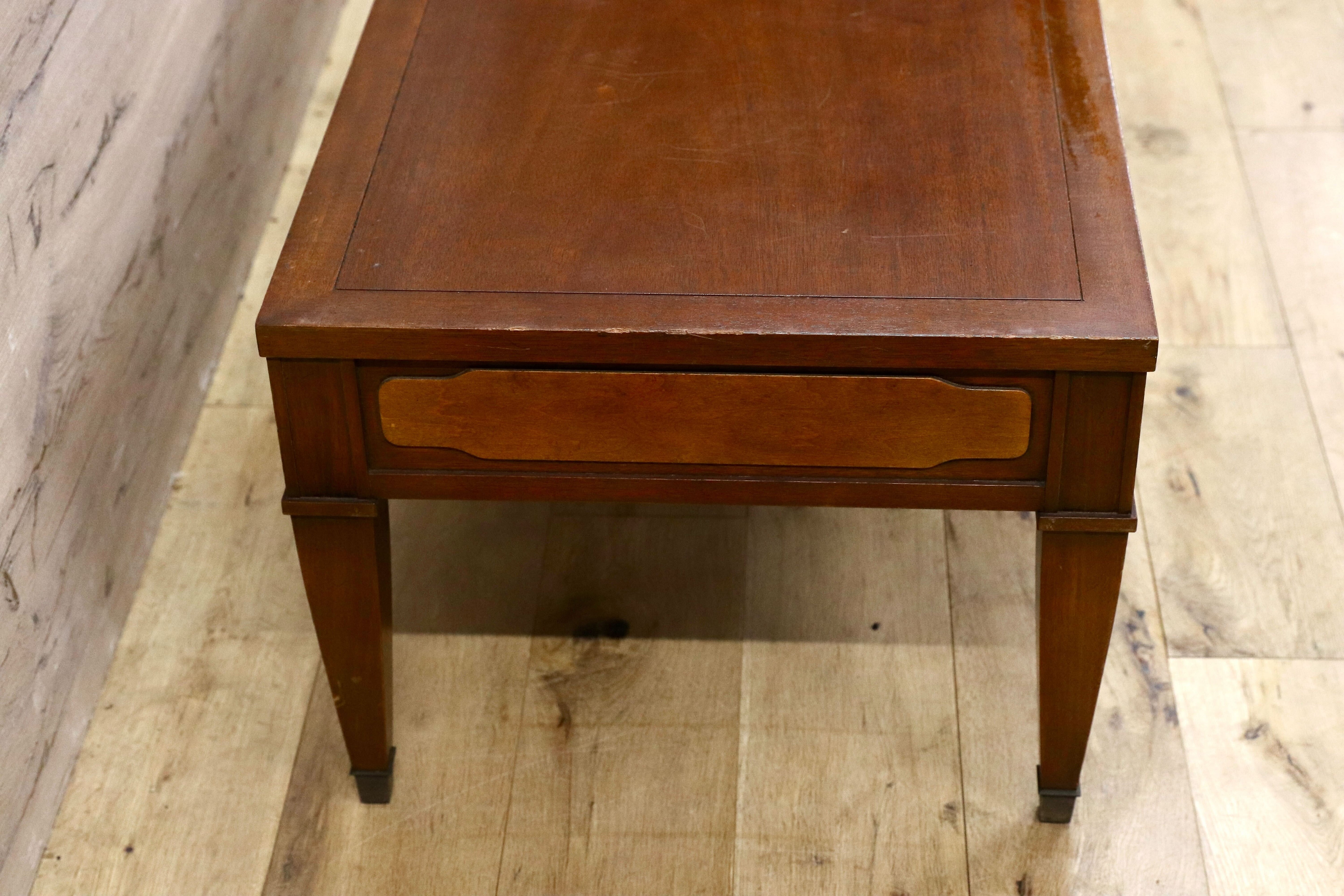 GMIS335○DREXEL HERITAGE / ドレクセルヘリテイジ トライユン カクテルテーブル センターテーブル リビングテーブル クラシック