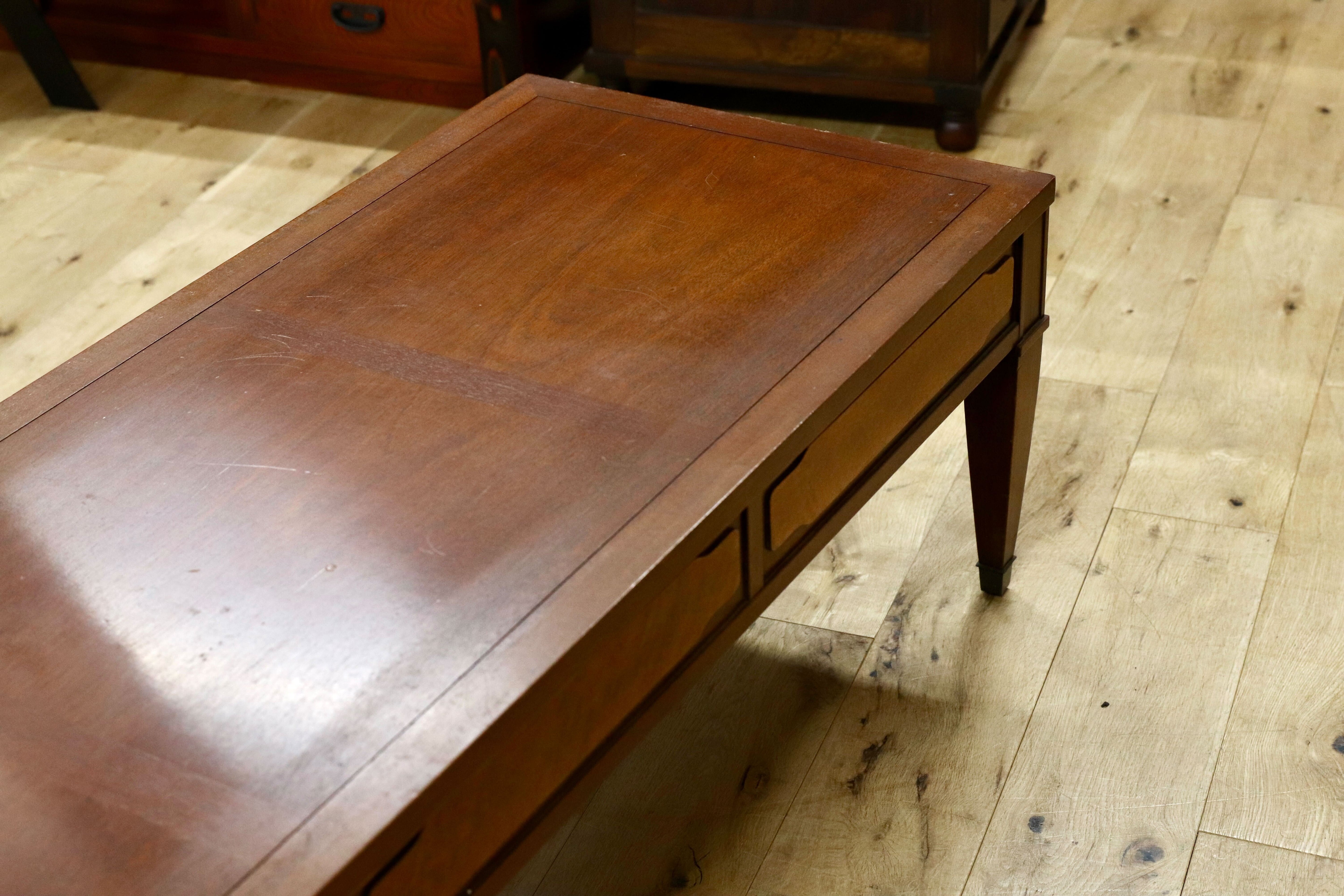 GMIS335○DREXEL HERITAGE / ドレクセルヘリテイジ トライユン カクテルテーブル センターテーブル リビングテーブル クラシック