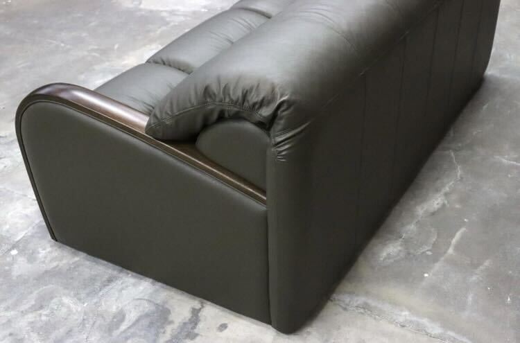 GMIK495○maruni / マルニ 3人掛けソファ トリプルソファ 長椅子 本革 深緑 応接 モダン 国産家具