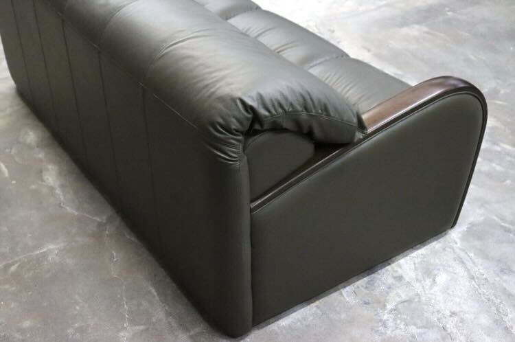 GMIK495○maruni / マルニ 3人掛けソファ トリプルソファ 長椅子 本革 深緑 応接 モダン 国産家具