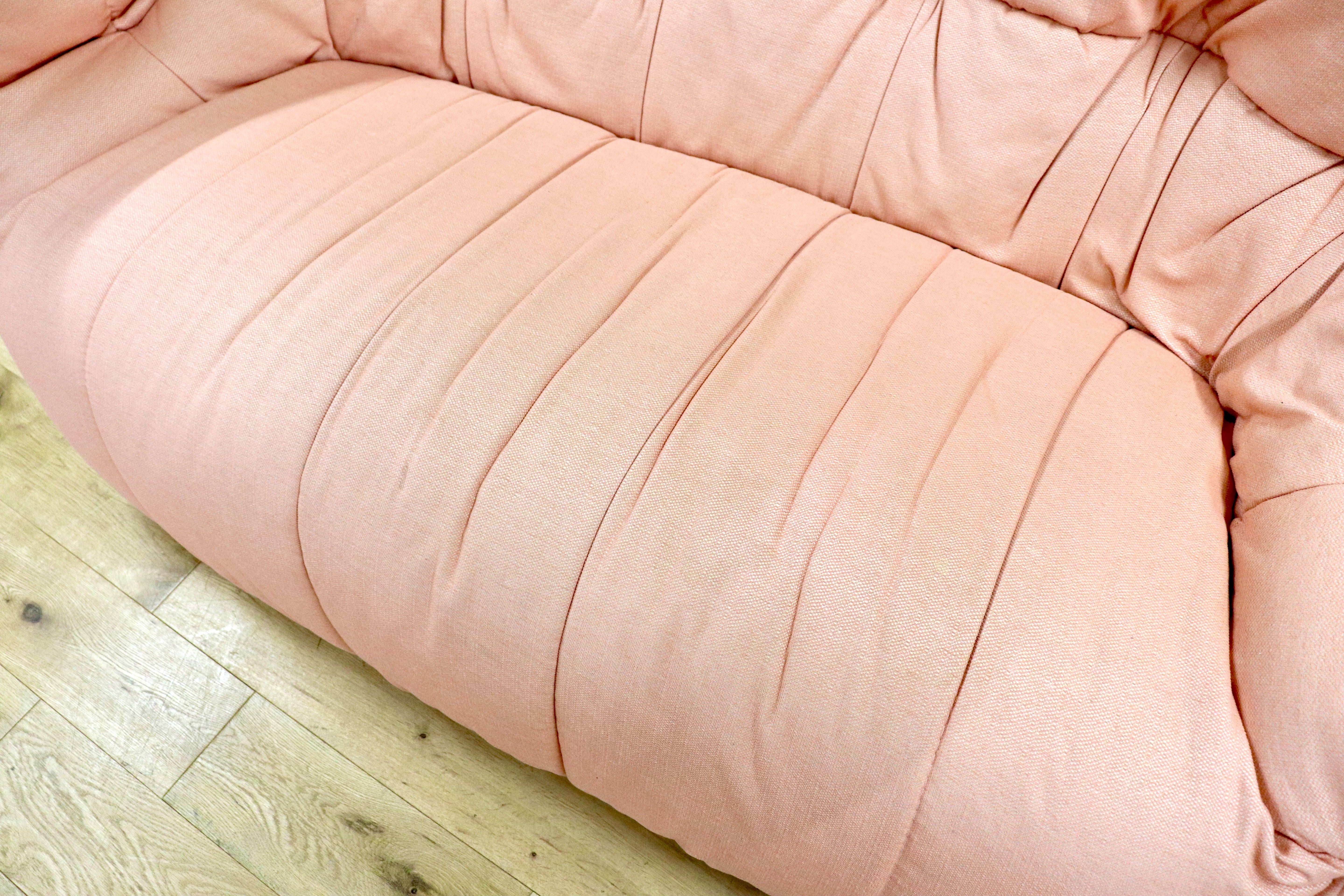 GMIS31○ligne roset / リーンロゼ Brigantin ブリガンタン 3人掛けソファ 3pソファ ファブリック ピンク モダン