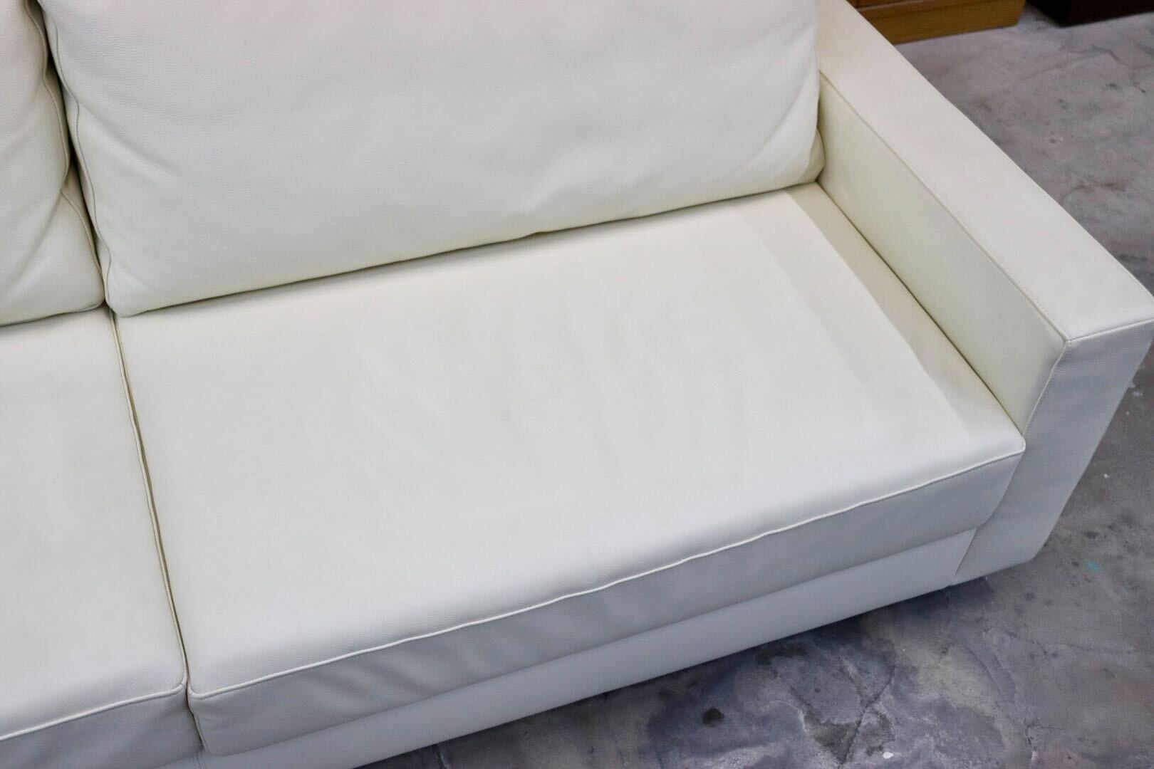 GMIS366A○HUKLA / フクラ REGATO レガト 3人掛けソファ トリプルソファ 長椅子 本革 スタイリッシュ モダン 約56万