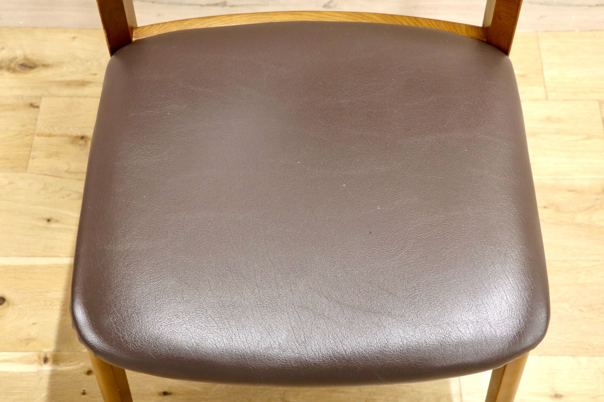 GMIS527A○シラカワ / shirakawa ダイニングチェア アームレスチェア 椅子 飛騨の家具 合皮 和モダン