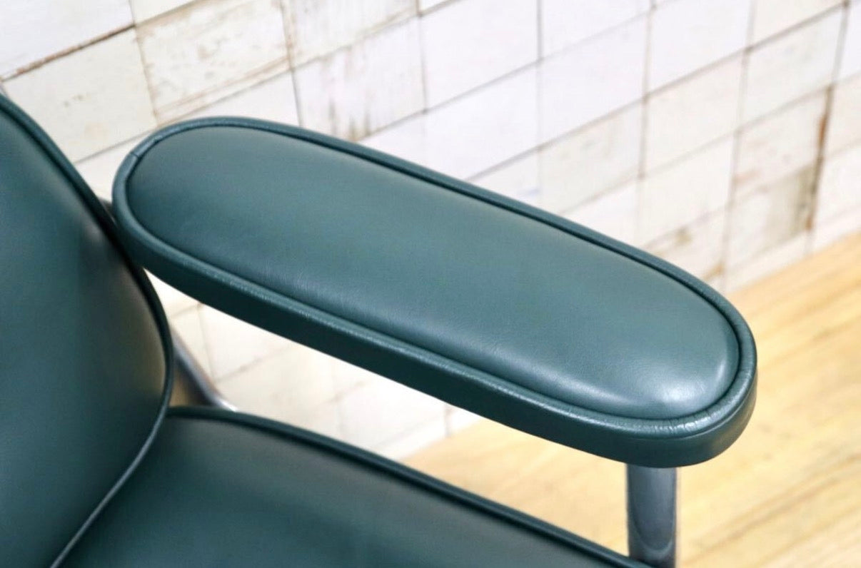 GMJO87H○Herman Miller / ハーマンミラー イームズ エグゼクティブチェア タイムライフチェア 本革 グリーン チャールズ＆レイ 定価約95万