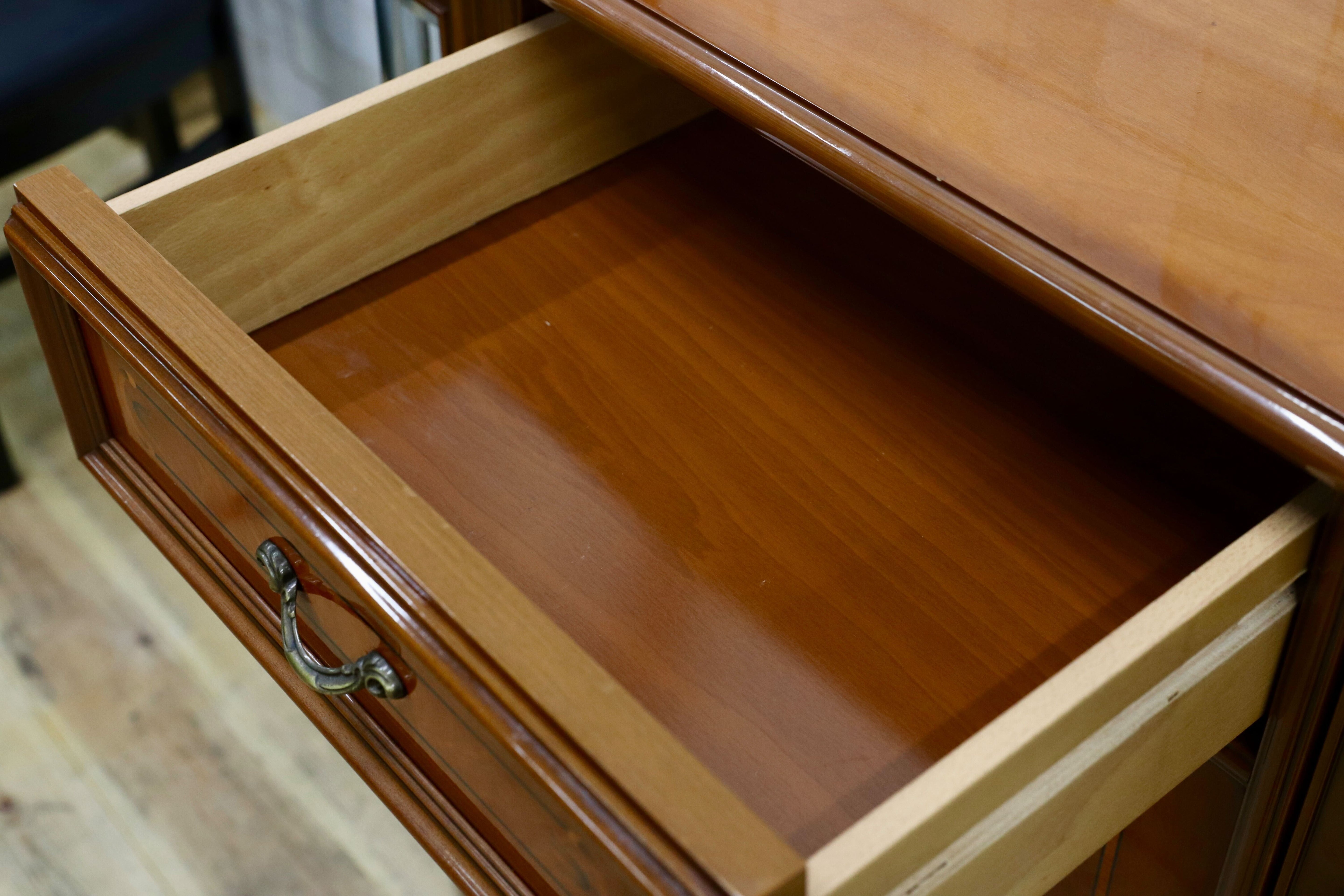 GMIS328○イタリア クラシック アンティーク サイドボード リビングボード 象嵌細工 キャビネット 店舗什器 キュリオケース