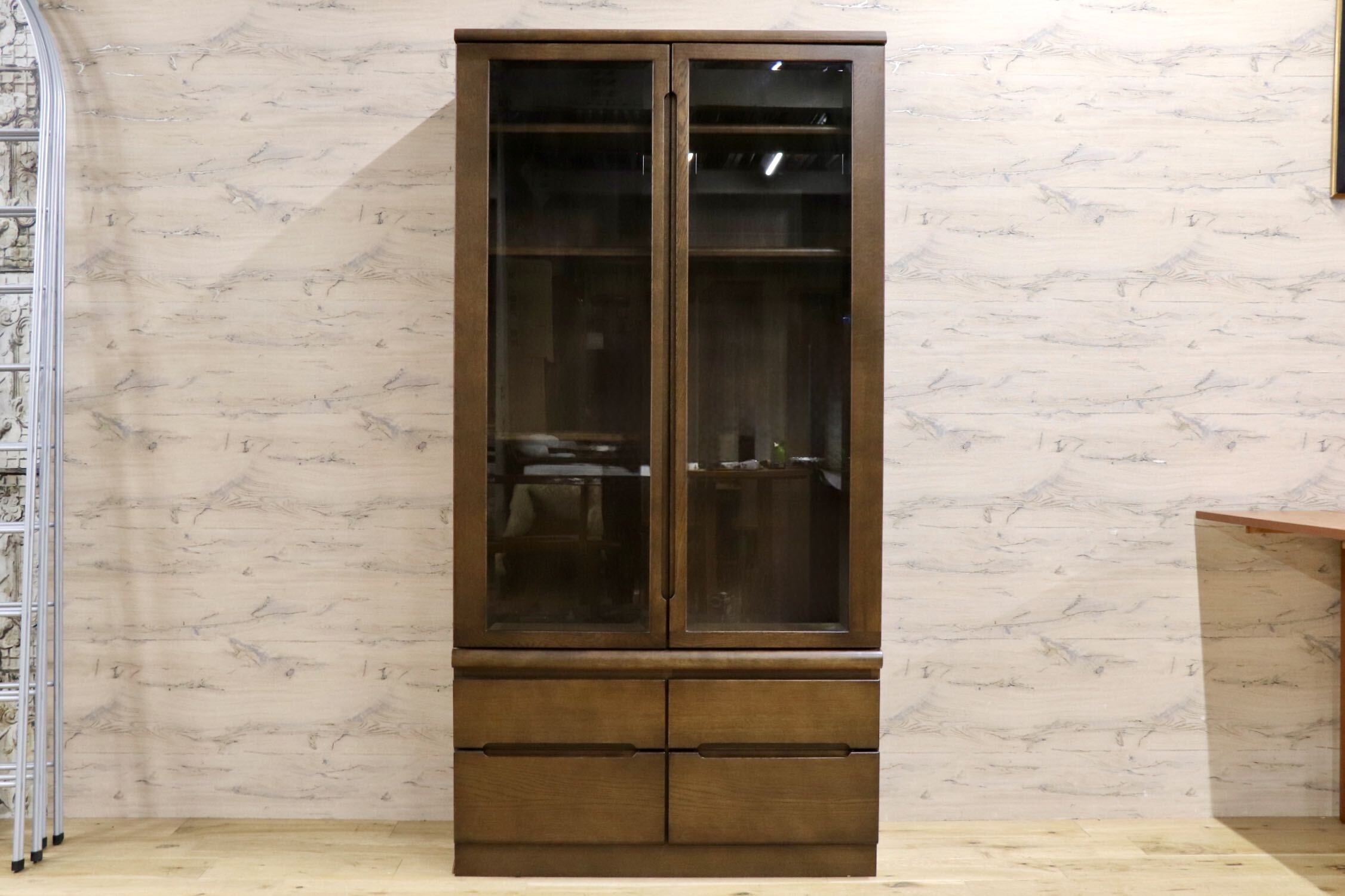 GMJK128○karimoku / カリモク 本棚 書棚 飾り棚 ブックシェルフ キャビネット 収納棚 ガラス扉 木製家具 国産家具
