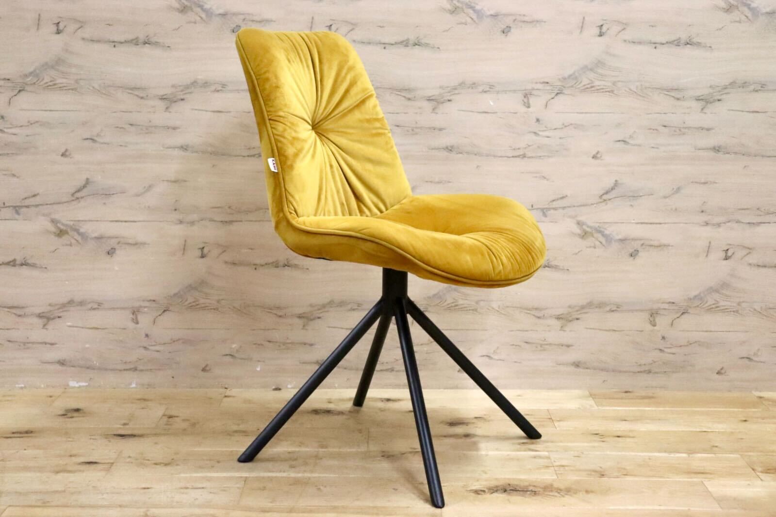 GMIK759A○KARE / カレ Mila ミラ ダイニングチェア 食卓椅子 ファブリック イエロー ベルベット調 モダン 定価約4.3万 廃番 希少 美品