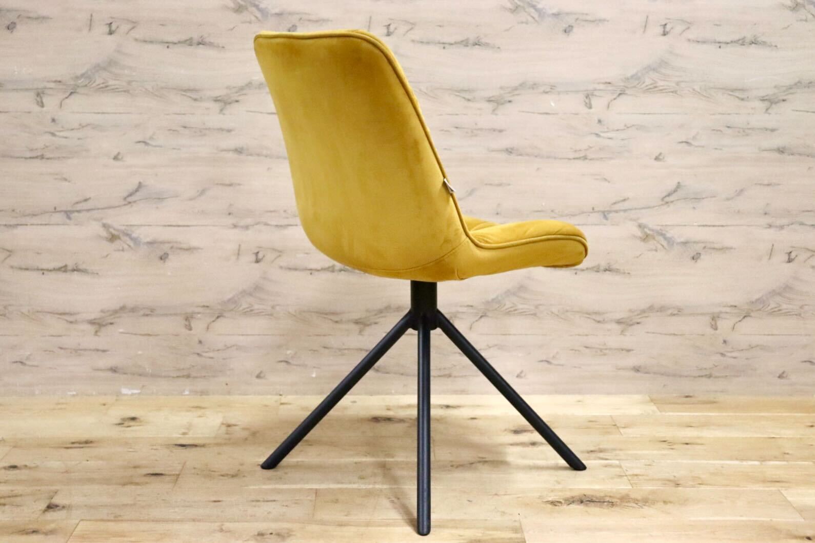 GMIK759A○KARE / カレ Mila ミラ ダイニングチェア 食卓椅子 ファブリック イエロー ベルベット調 モダン 定価約4.3万 廃番 希少 美品