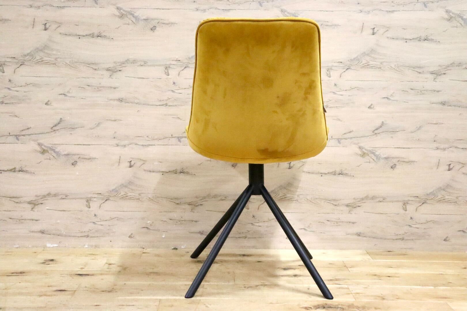 GMIK759B○KARE / カレ Mila ミラ ダイニングチェア 食卓椅子 ファブリック イエロー ベルベット調 モダン 定価約4.3万 廃番 希少 美品