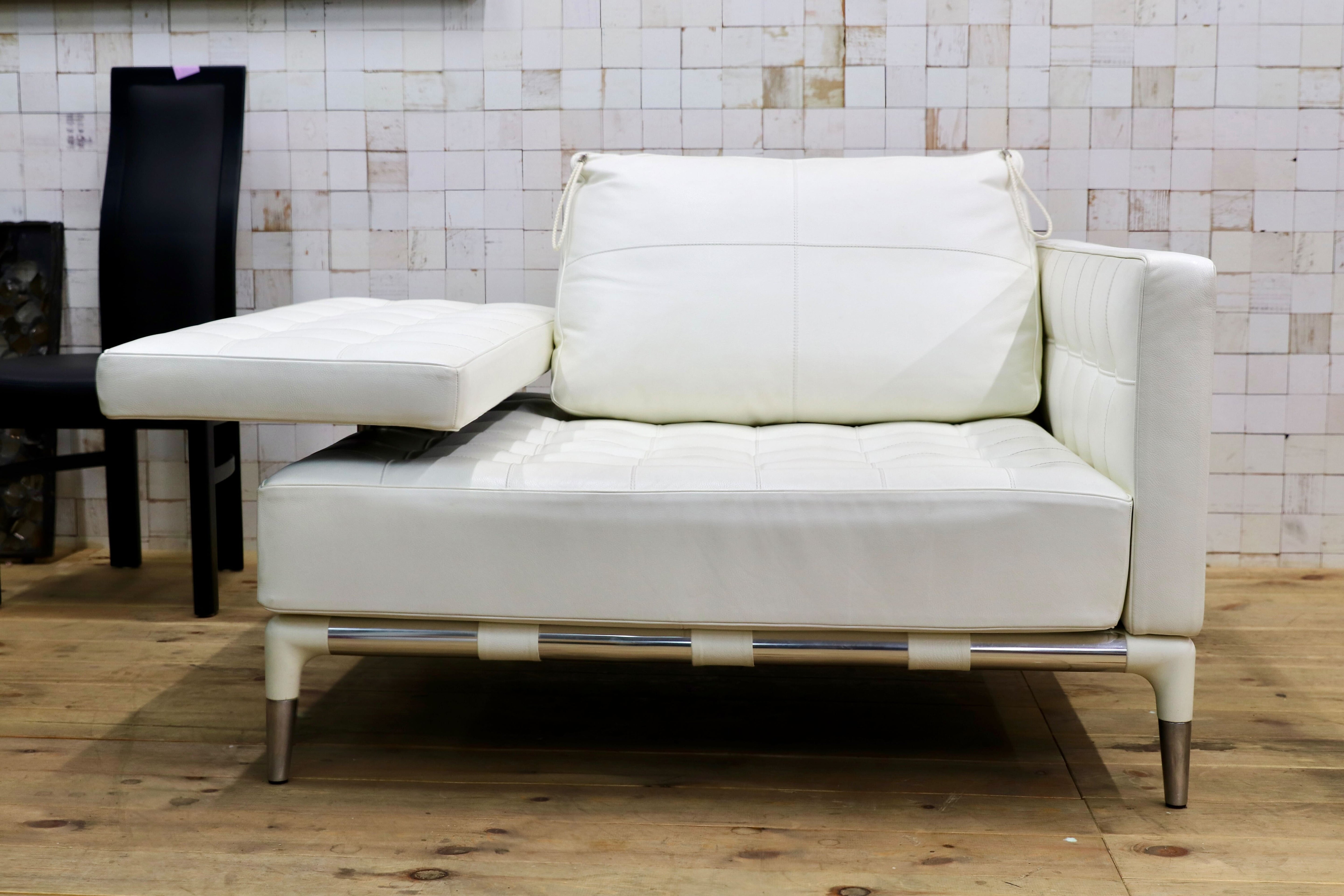GMIK670○Cassina / カッシーナ PRIVE プリヴェ 1人掛けソファ 右肘アームソファ フィリップ・スタルク イタリアモダン 白本革 定価244万