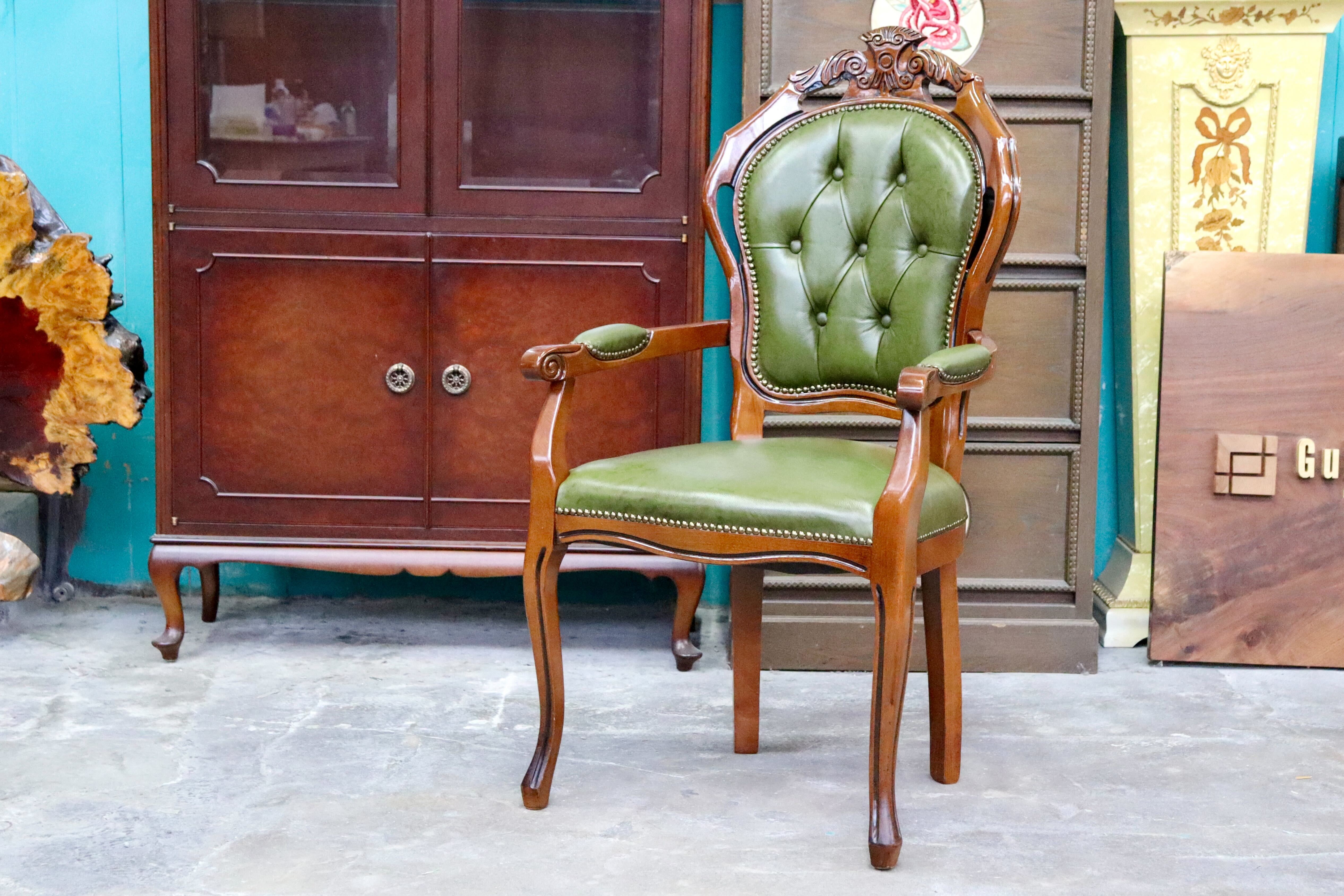 GMIS561Q○イタリア ダイニングチェア 食卓椅子 アームチェア アンティーク 猫脚 彫刻 クラシック エレガント ヨーロピアン ロココ