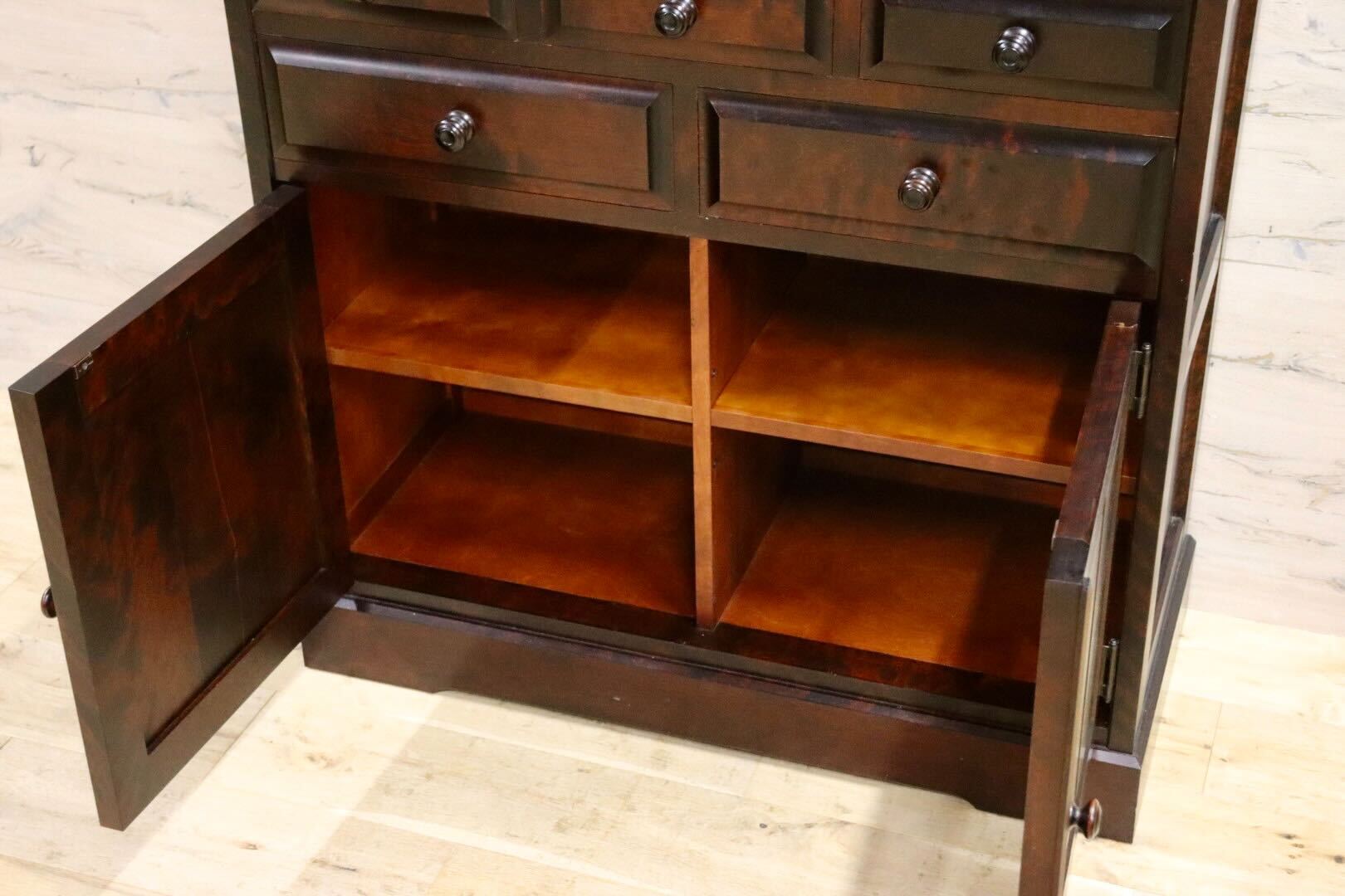 GMIK772A○北海道民芸家具 食器棚 水屋棚 カップボード 飾り棚 キャビネット 樺材 無垢 和家具 和モダン 古民家 定価約45万 飛騨産業 美品