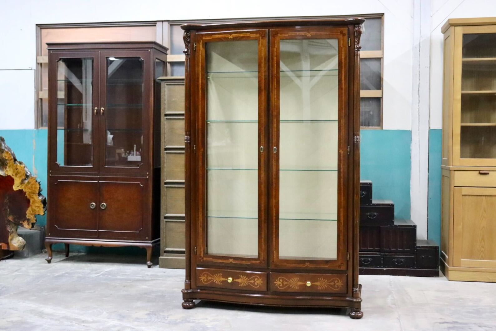 GMIH374○イタリア製 キュリオケース ガラスキャビネット 飾り棚 ショーケース コレクションボード 輸入家具 象嵌細工 最高級 美品