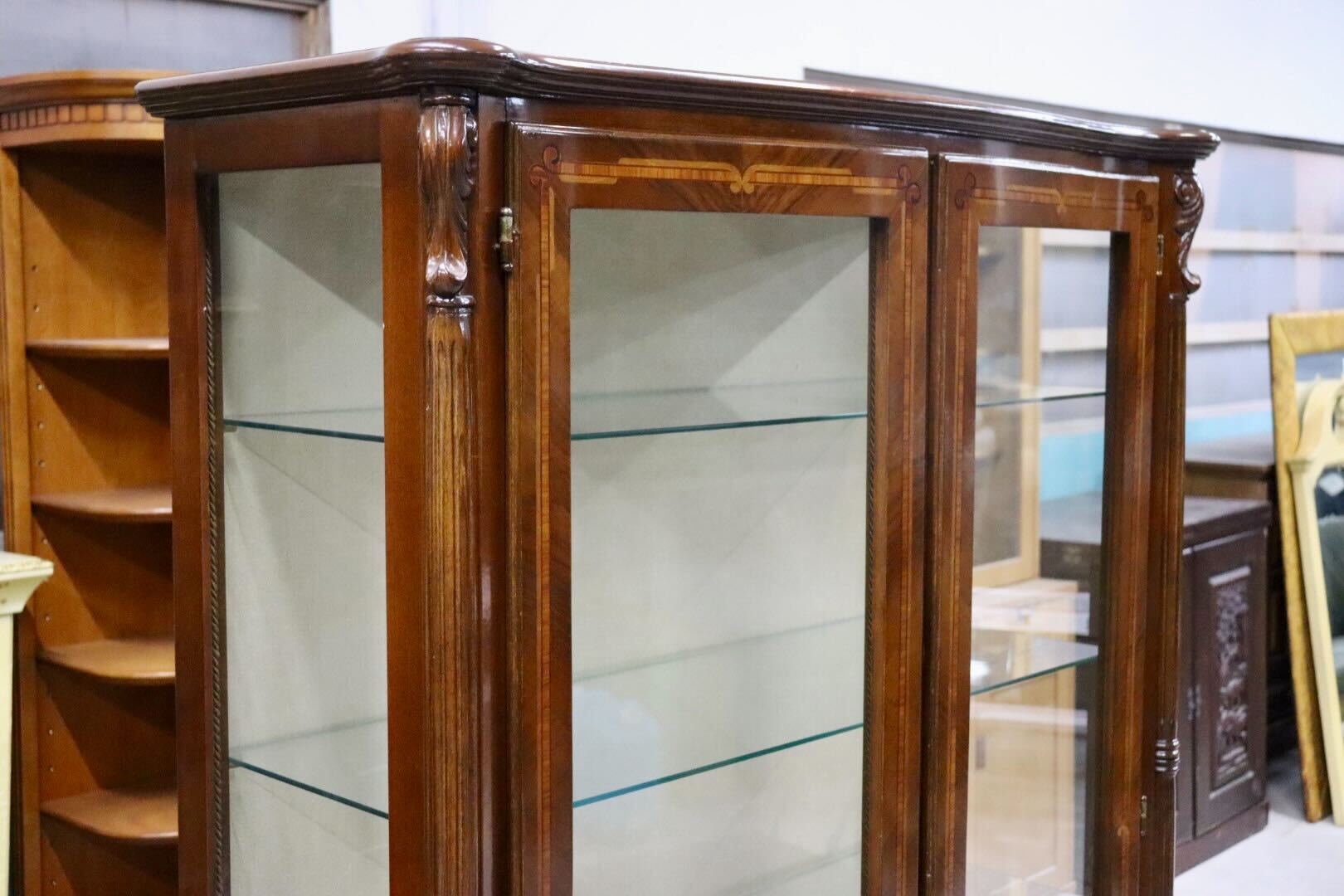 GMIH374○イタリア製 キュリオケース ガラスキャビネット 飾り棚 ショーケース コレクションボード 輸入家具 象嵌細工 最高級 美品
