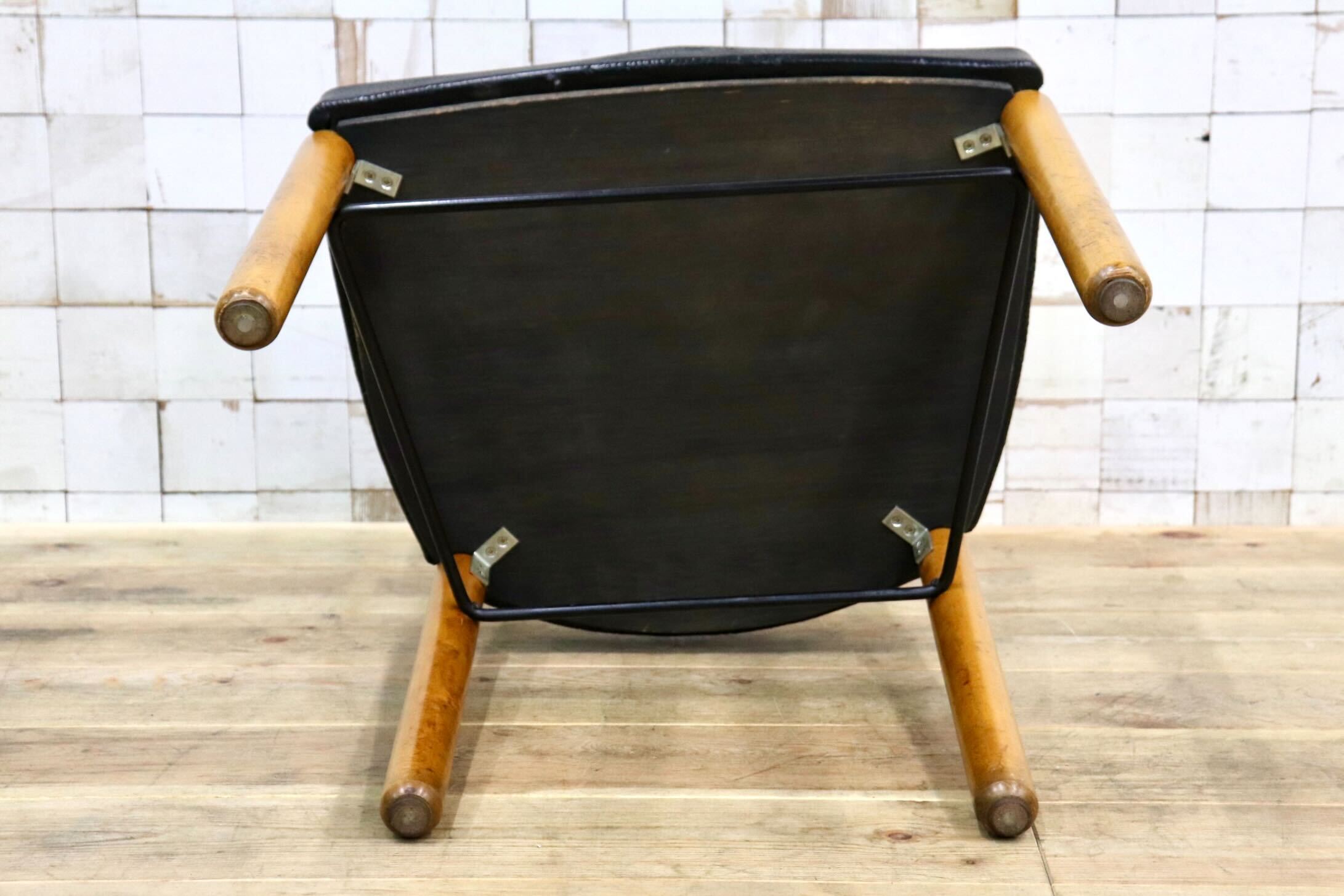 GMIN7J〇Cassina / カッシーナ レオナルドチェア ダイニングチェア Strassle collection社 スイス 椅子 ブラック 北欧スタイル
