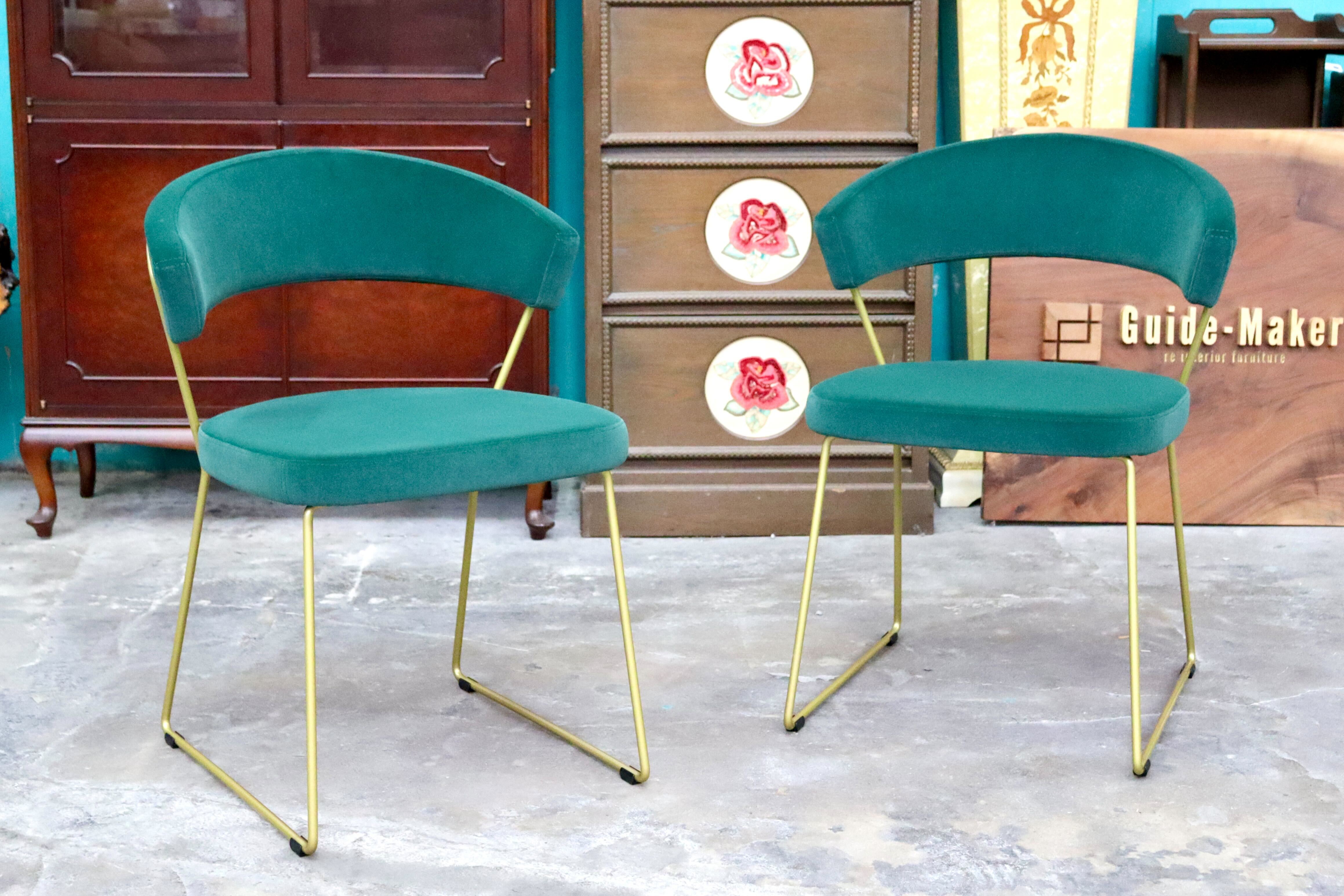 GMIS580A○Calligaris / カリガリス Connubia コヌビア New York ニューヨーク ダイニングチェア 2脚セット ベロア 定価約8.64万 展示品