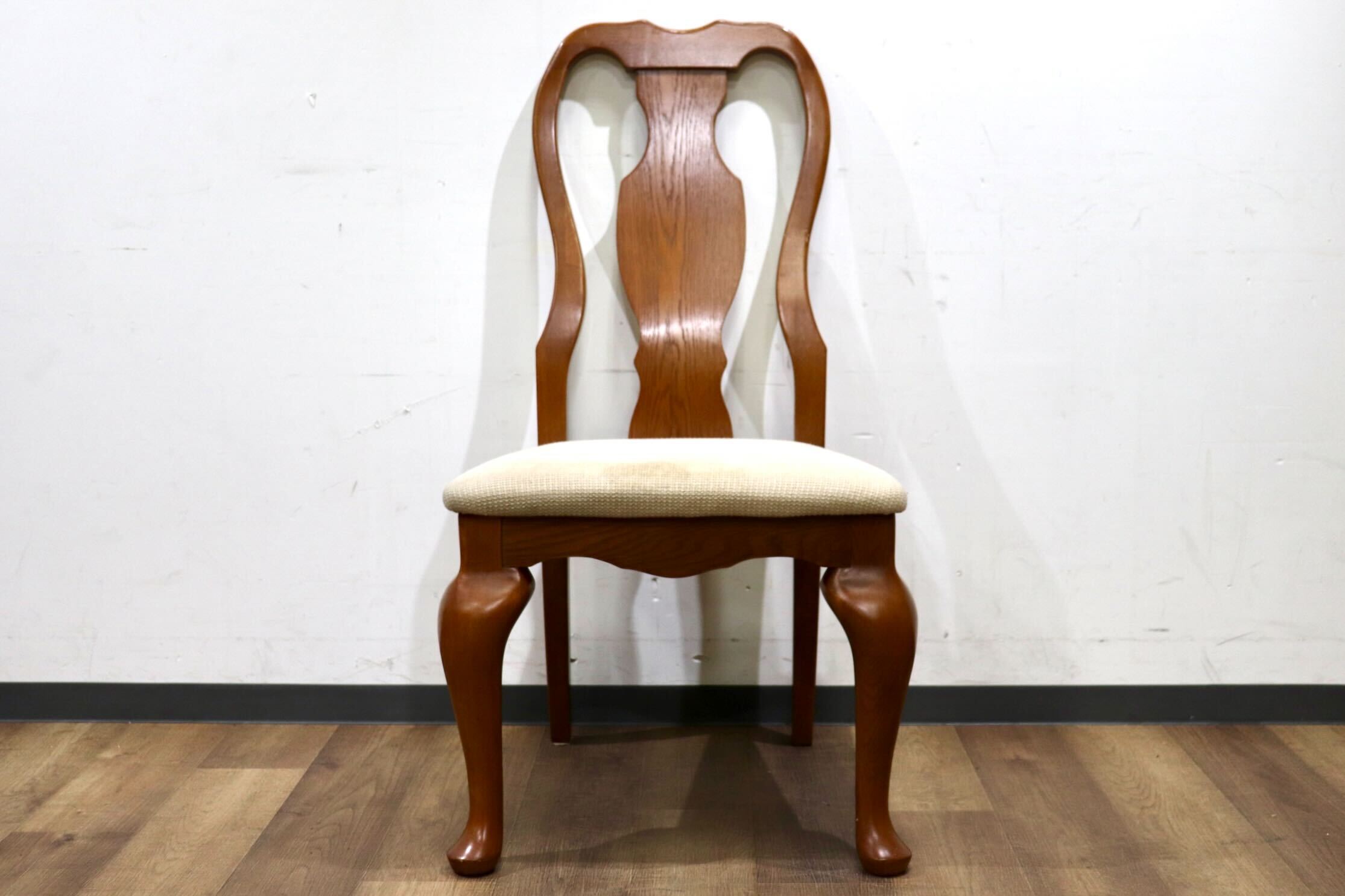 GMHH342D○IDC大塚家具 ブライトン ダイニング ダイニングチェア 食卓椅子 椅子 ファブリック アイボリー ハイバック 猫脚 クラシック