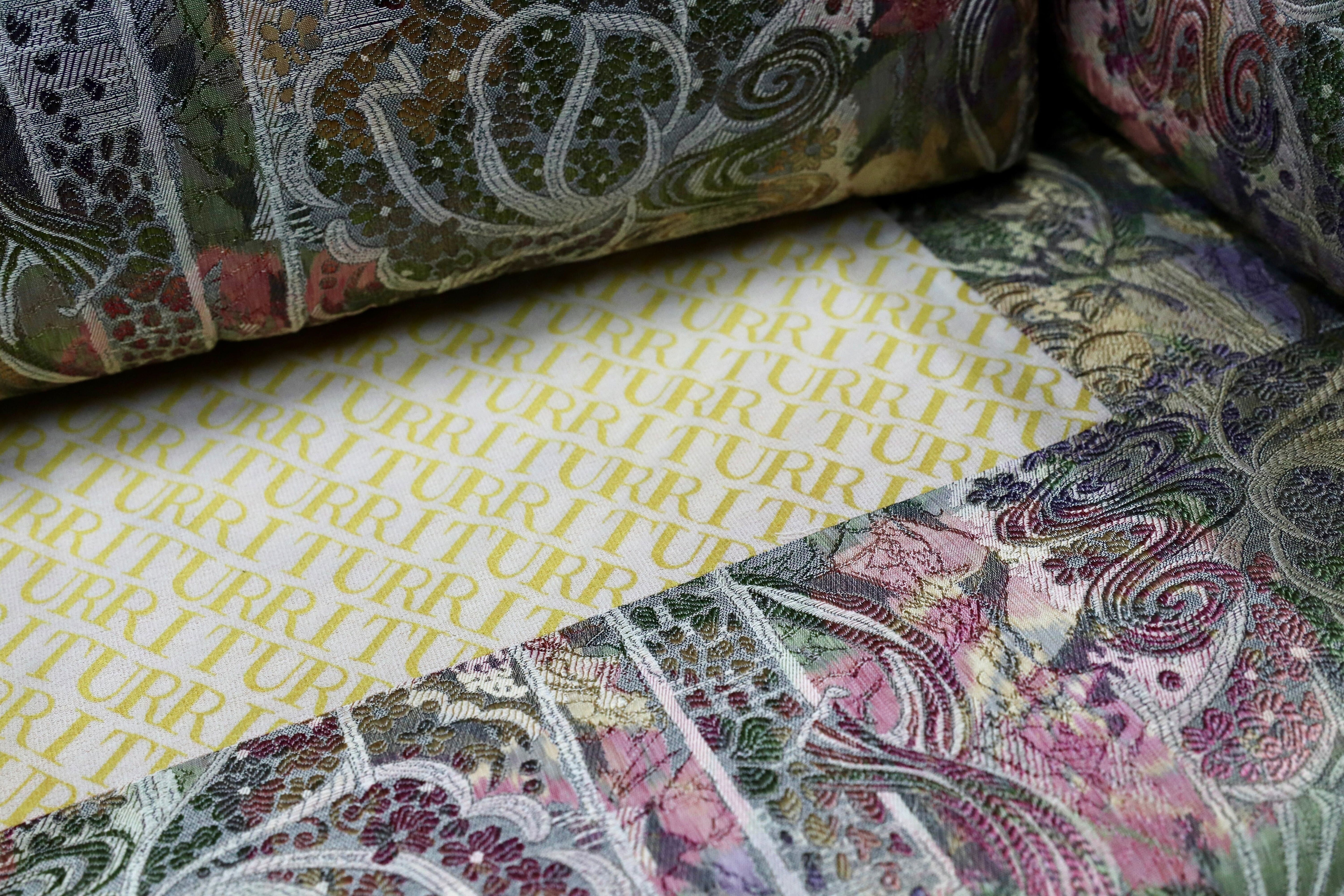 GMIK621C○TURRI / トゥーリ 3人掛けソファ トリプルソファ イタリア ラグジュアリー ハイクラスモダン ユーロカーサ 定価約200万