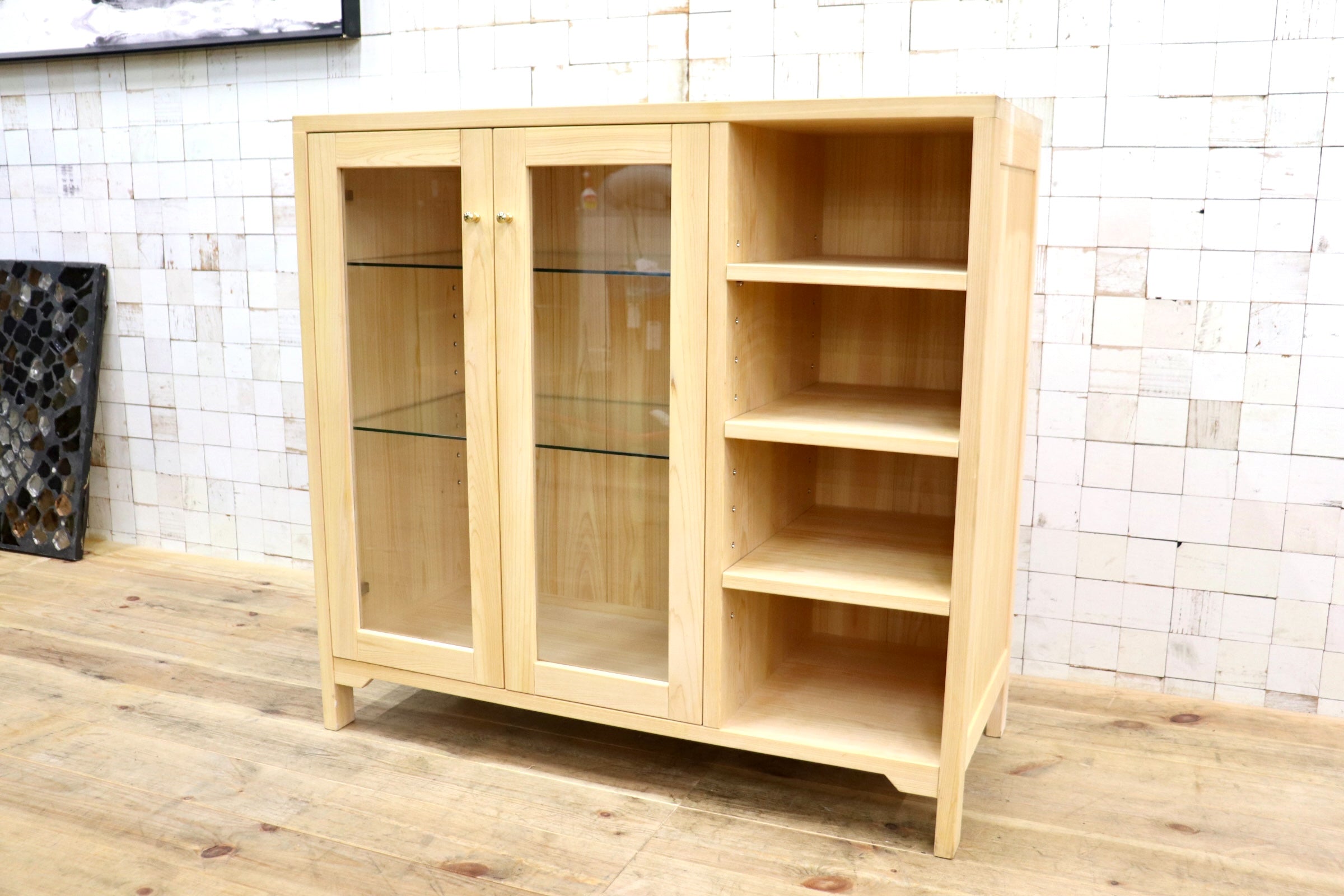 GMJN1〇無垢ひのき ガラスキャビネット サイドボード ナチュラル リビング収納 食器棚 飾り棚 ディスプレイ棚 リビングボード 定価約20万