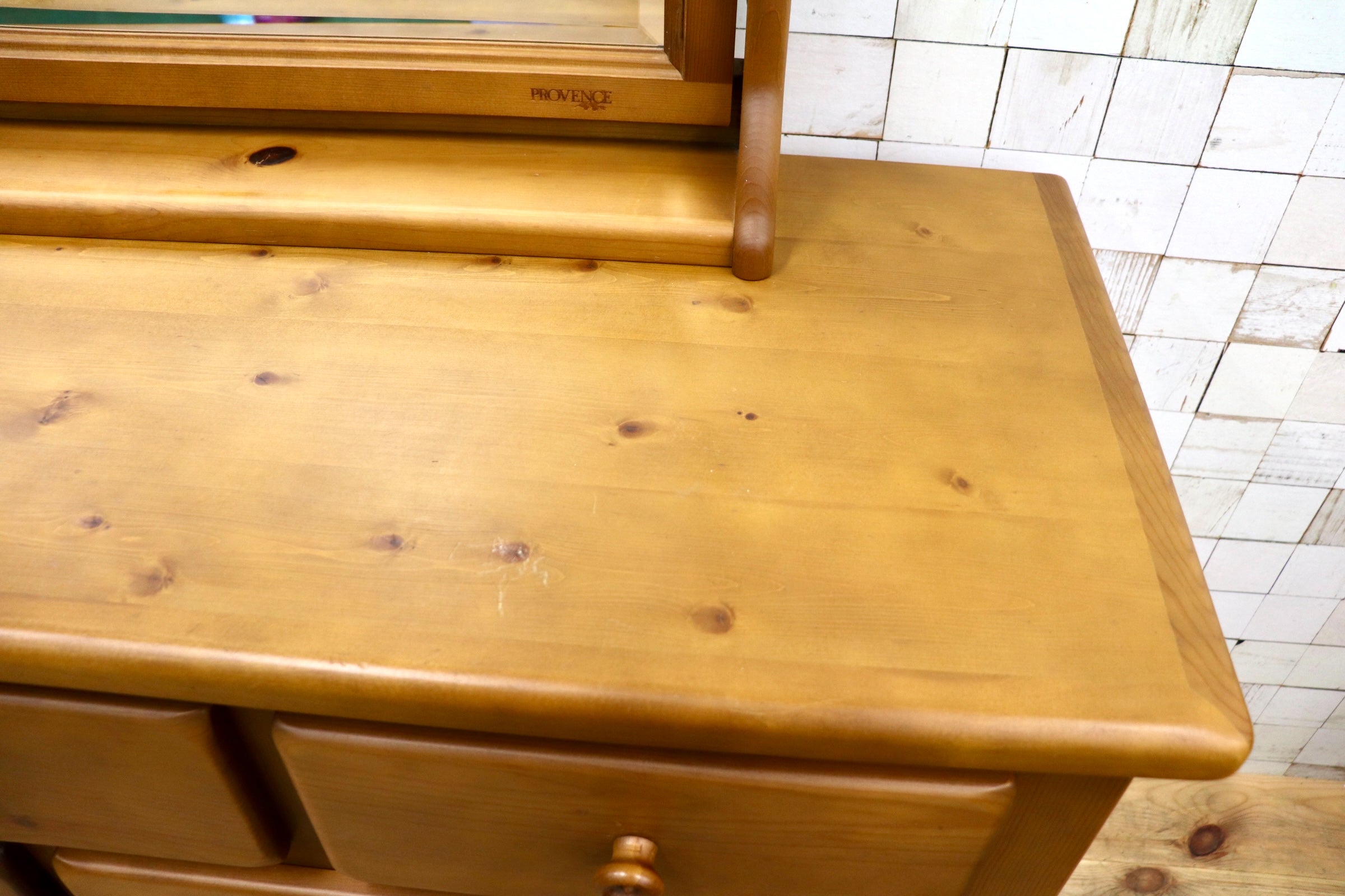 GMIH553〇コスガ / KOSUGAPROVENCE ドレッサー 化粧台 鏡台3段チェスト 整理タンス 収納家具 パイン材 カントリー 定価約23万
