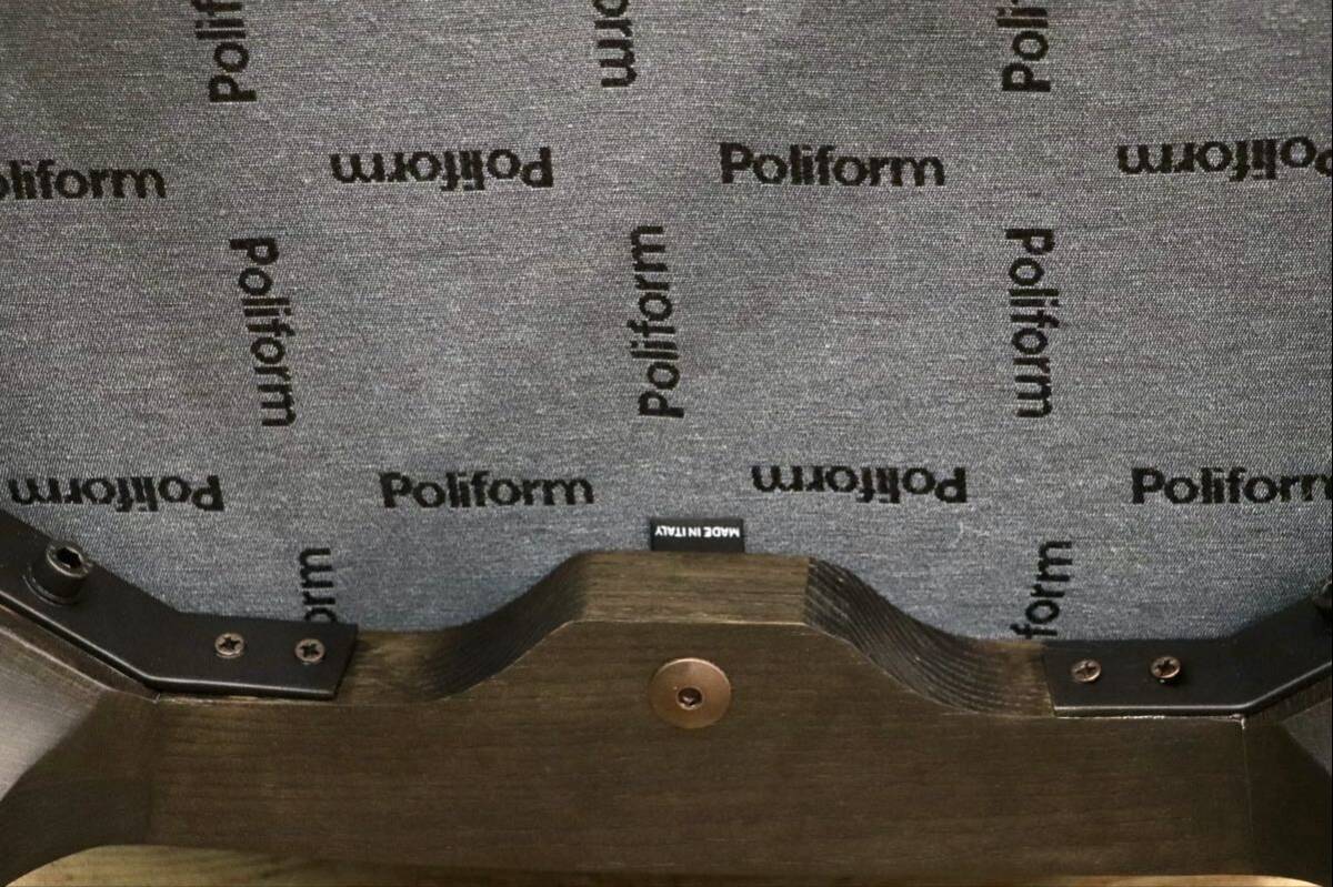 GMJK293E○Poliform / ポリフォーム ACTUS アクタス SOPHIE ソフィー アームチェア ダイニングチェア 椅子 本革 無垢材 イタリア 約35万円