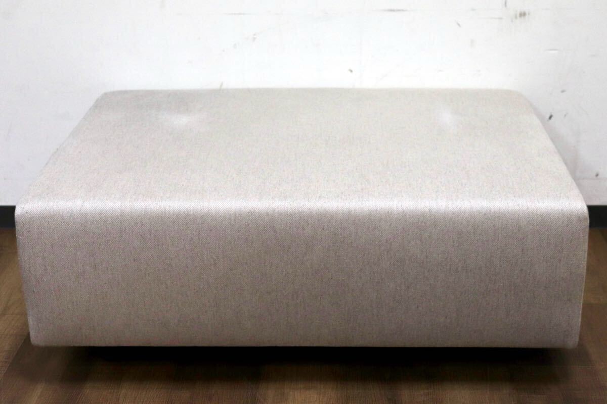 GMIH121C○cassina ix /イクスシー LIVING DIVANI オットマンスツール ベンチソファ イタリアモダンカバーリング 展示品