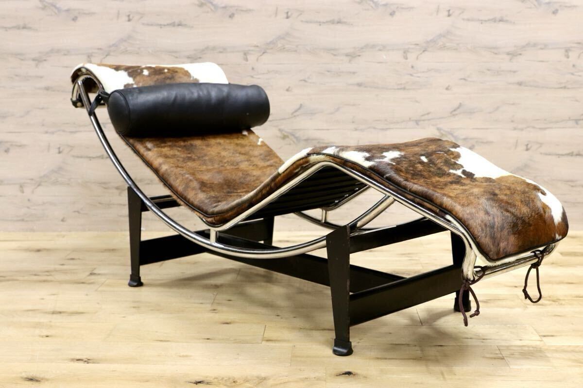 GMIS267○Cassina / カッシーナ 4 CHAISE LONGUE ル・コルビュジエ LC4 カウハイド シェーズロング 寝椅子 イタリアモダン 名作 約121万