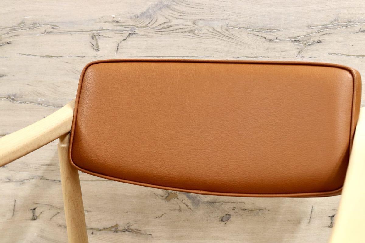 GMIK661○カリモク60 Dチェア アームチェア ダイニングチェア 椅子 ビーチ材 約6.2万 展示品