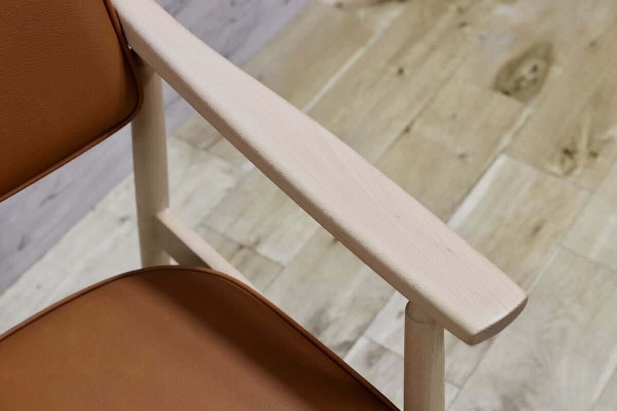 GMIK661○カリモク60 Dチェア アームチェア ダイニングチェア 椅子 ビーチ材 約6.2万 展示品