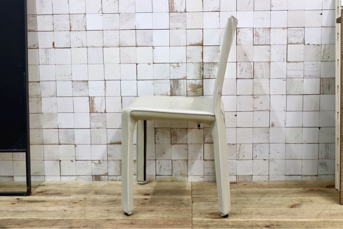 GMIO74C○Cassina / カッシーナ 413 CAB キャブチェア マリオ・ベリーニ 椅子 マットアイボリー レザー イタリアモダン 定価30.8万