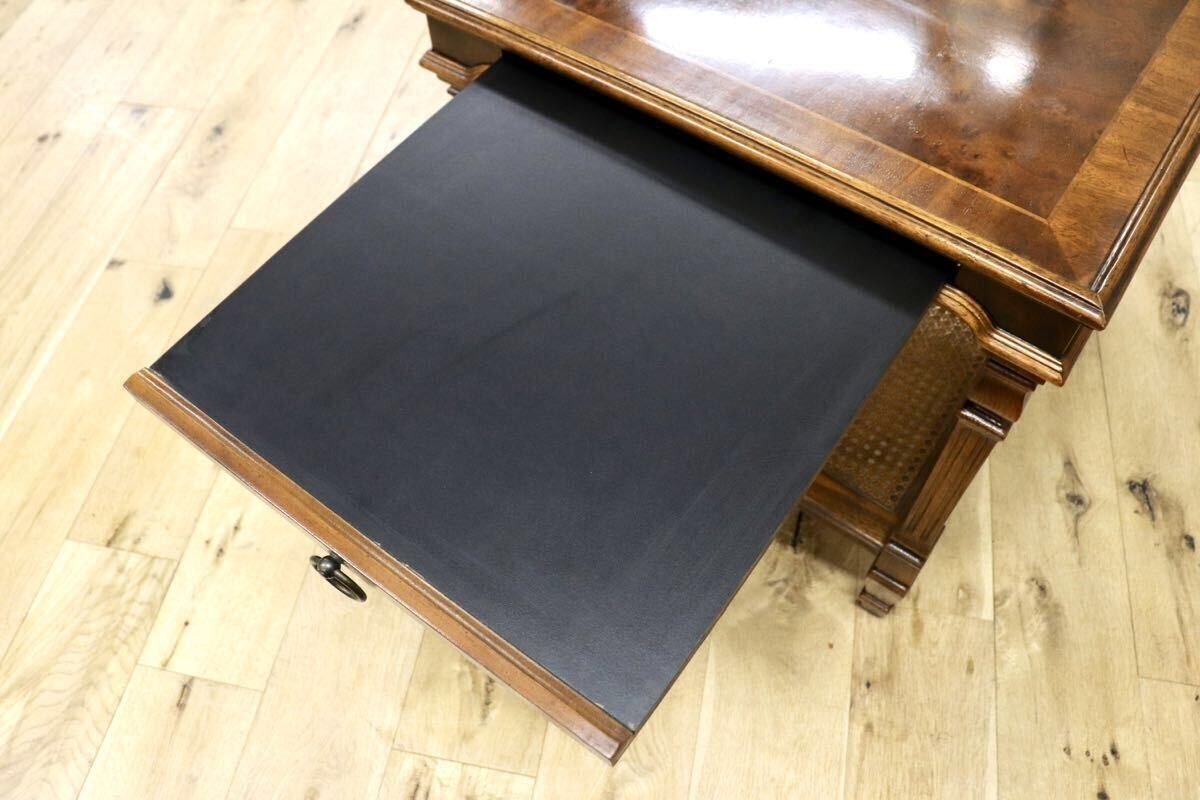 GMIK668B○DREXEL HERITAGE / ドレクセルヘリテイジ Cameo Classics キャメオクラシック サイドテーブル コーヒーテーブル 飾り台