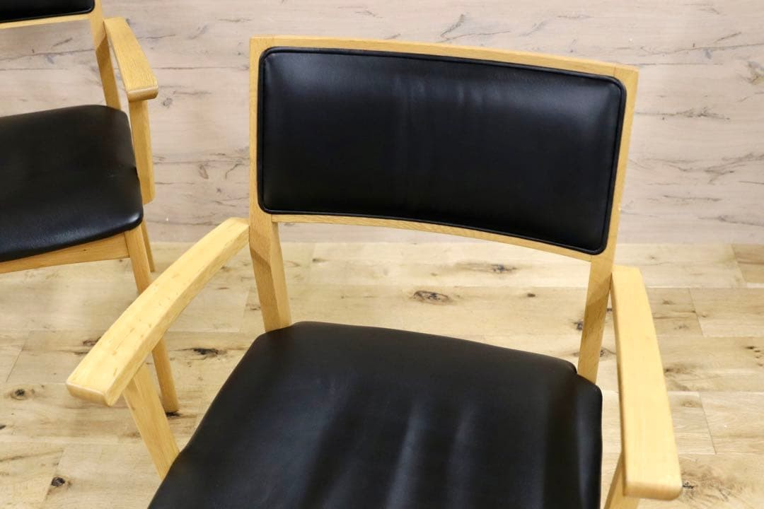GMGH431○清見堂工房 飛騨家具 ダイニングチェア 椅子 2脚セット オーク材 アームチェア スタイリッシュモダン 合皮 北欧スタイル
