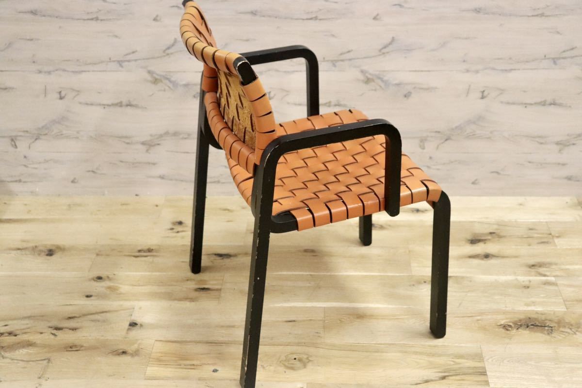 GMGN30A○arflex / アルフレックス NTチェア アームチェア 椅子 革張り 川上元美 イタリア モダン ヴィンテージ 人気モデル  定価約16.3万