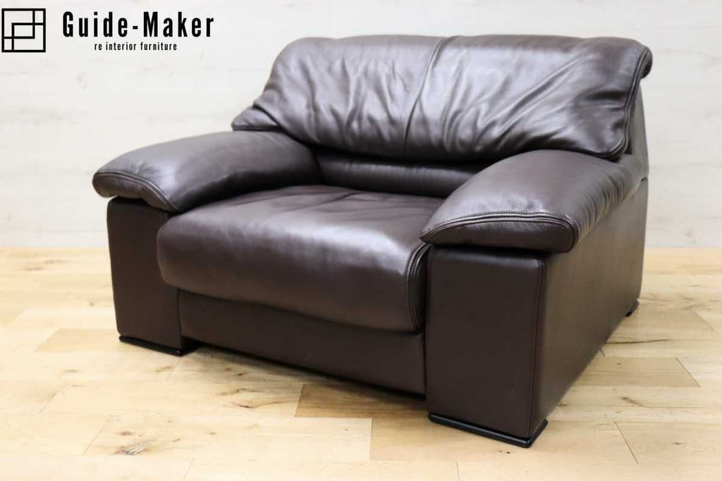 高級 すっぱい カリモク家具 チターノ回転式 レザーソファー1人掛け 