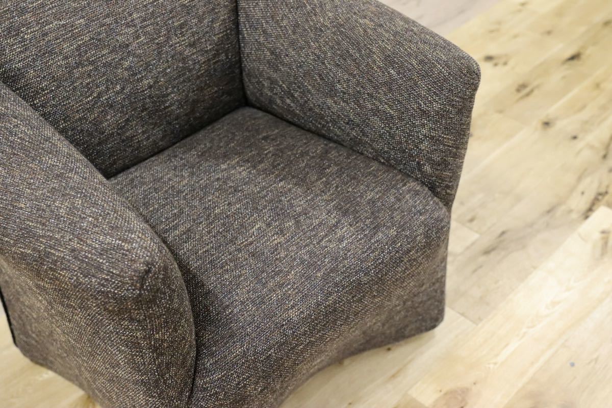 GMFK318D○Cassina / カッシーナ 684 PICCOLA TENTAZIONE ピッコラテンタツィオーネ ラウンジアームチェア  定価約40万 展示品